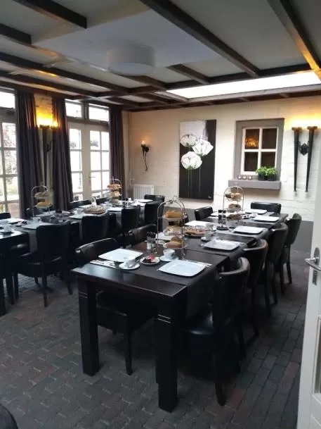 Continental breakfast in Hotel Restaurant Roerdalen