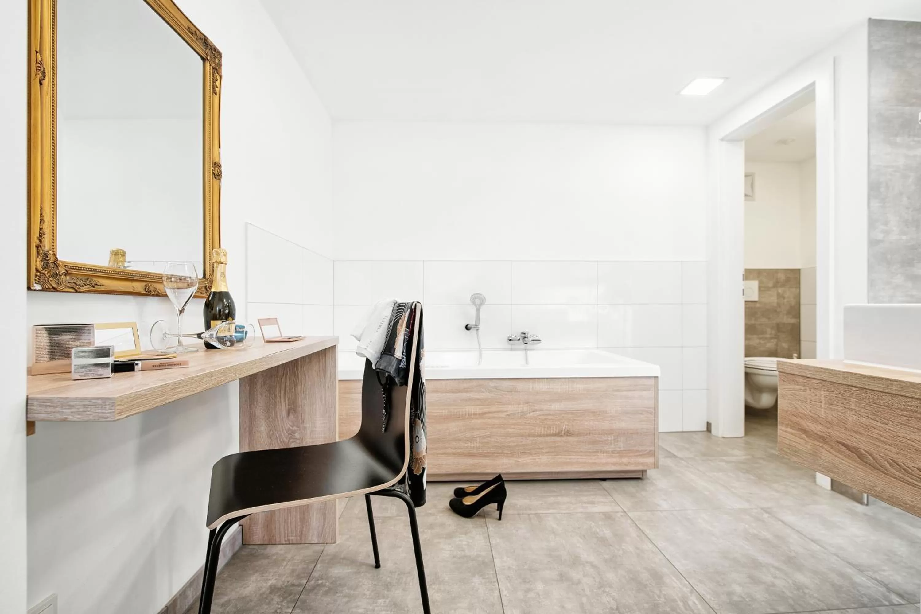 Bathroom in Hotel 24 Checkin Velden