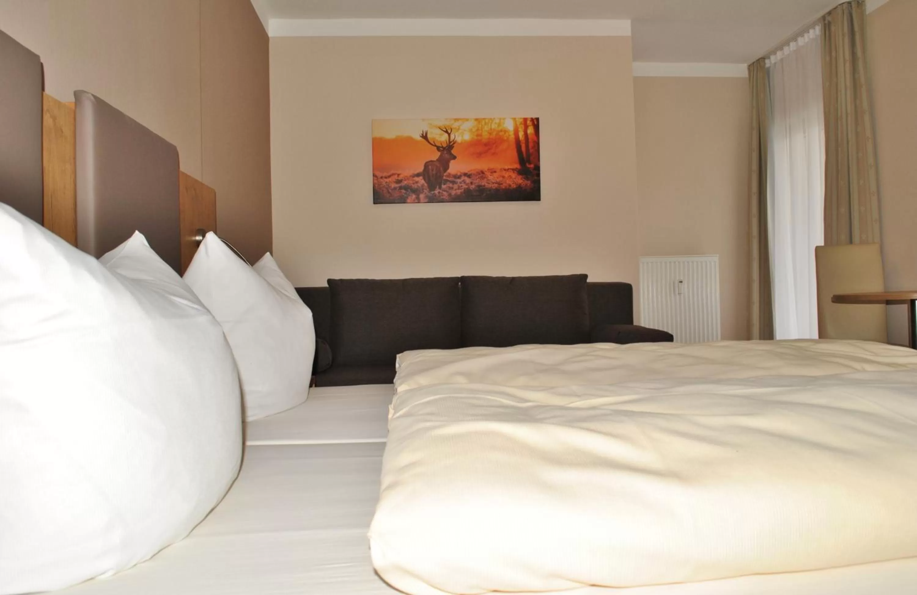 Bedroom, Bed in Gasthof Kampenwand Aschau