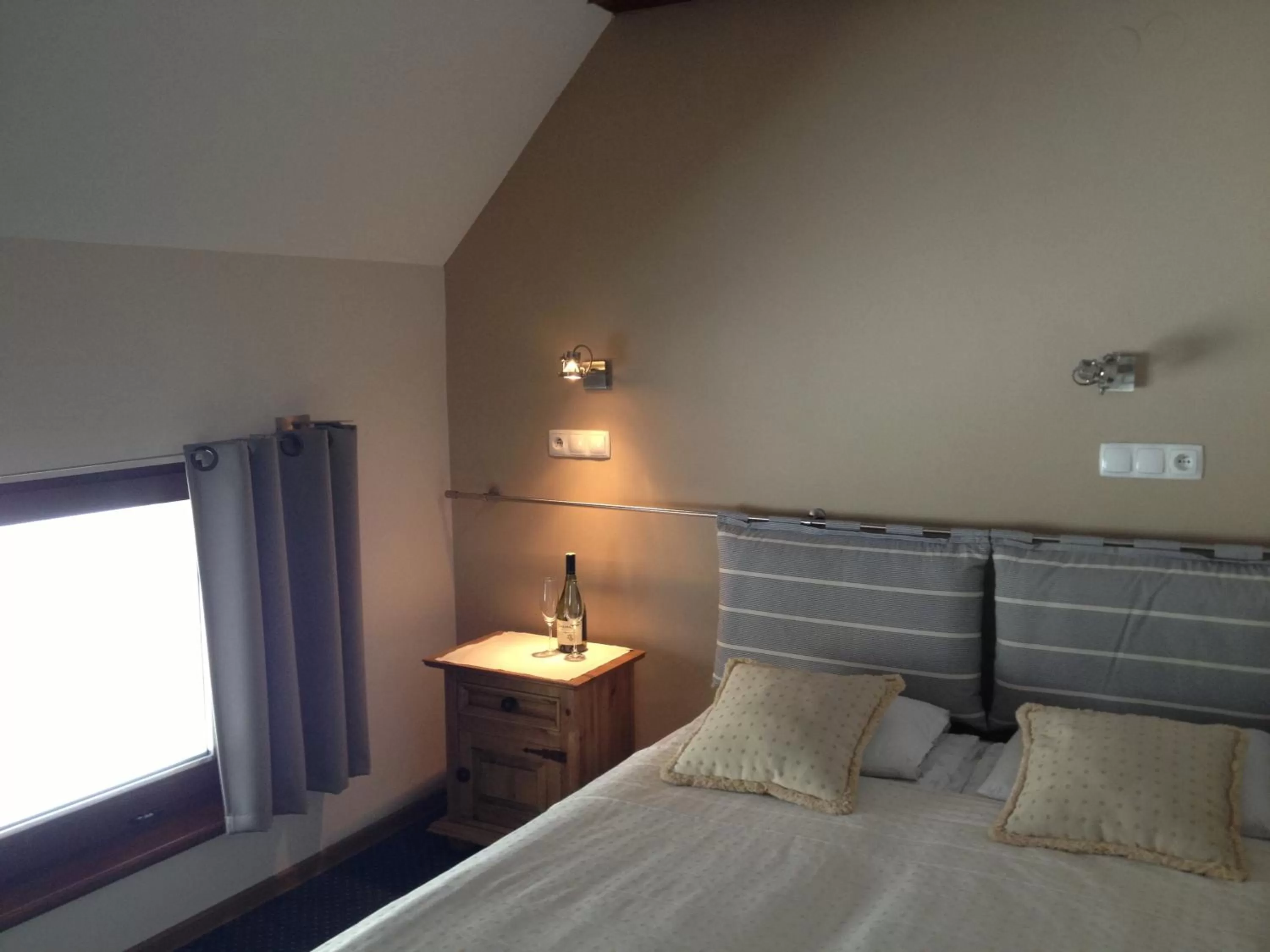 Bed in Vertigo Narie