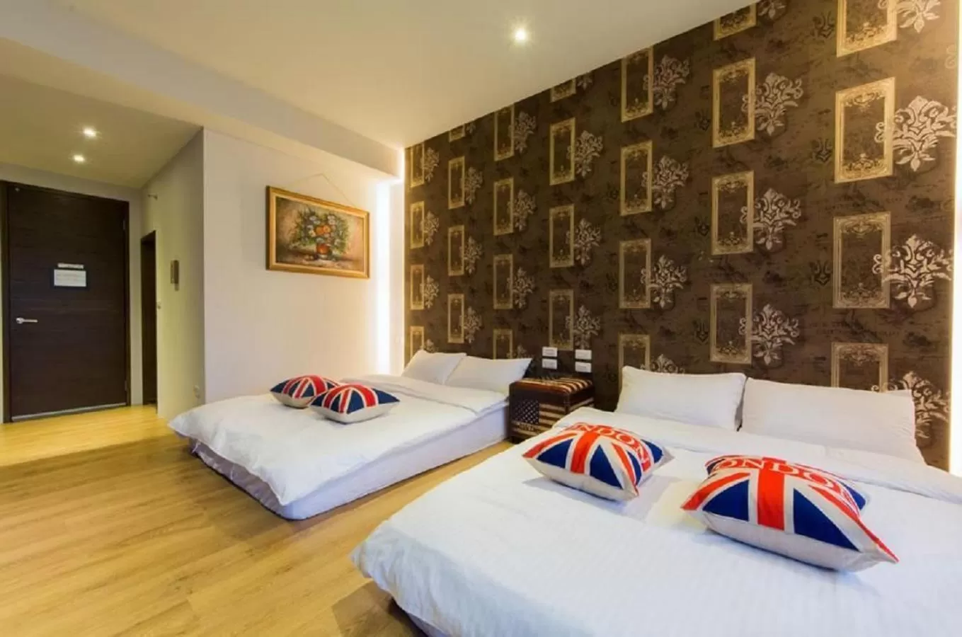 Photo of the whole room, Bed in Ritual and Breakfast