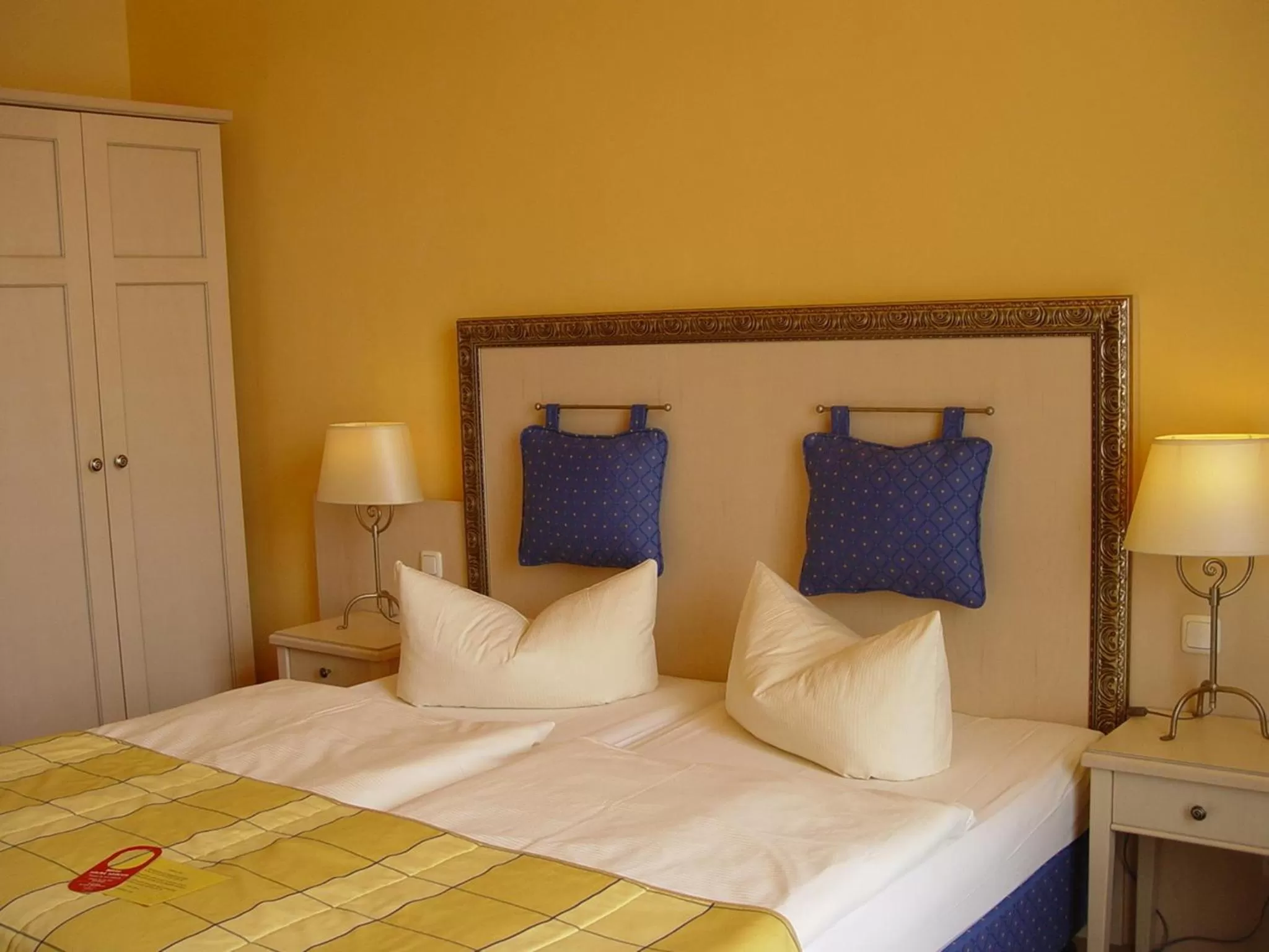 Photo of the whole room, Bed in Parkhotel Bad Schandau mit SPA