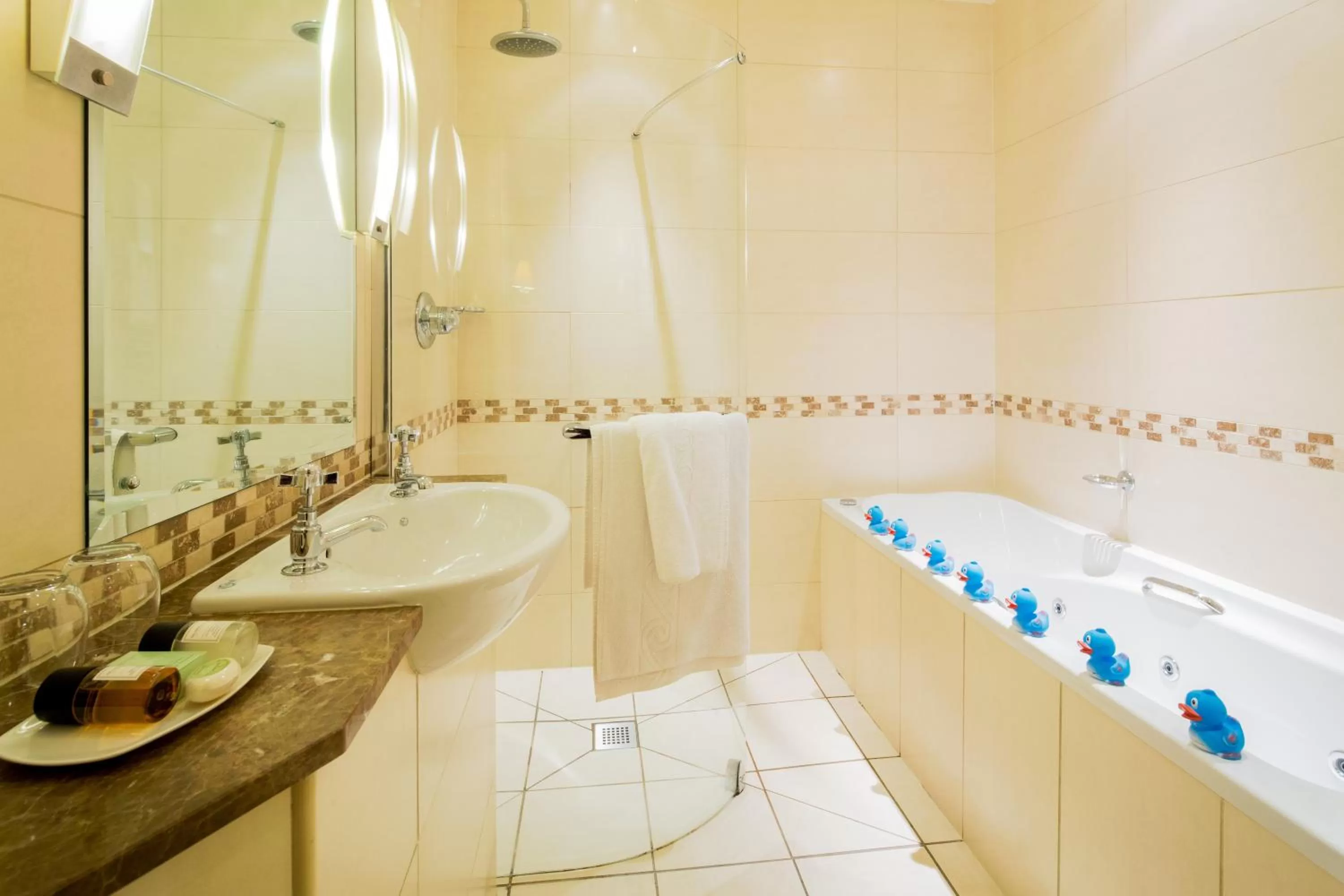 Bathroom in Ambleside Salutation Hotel & Spa