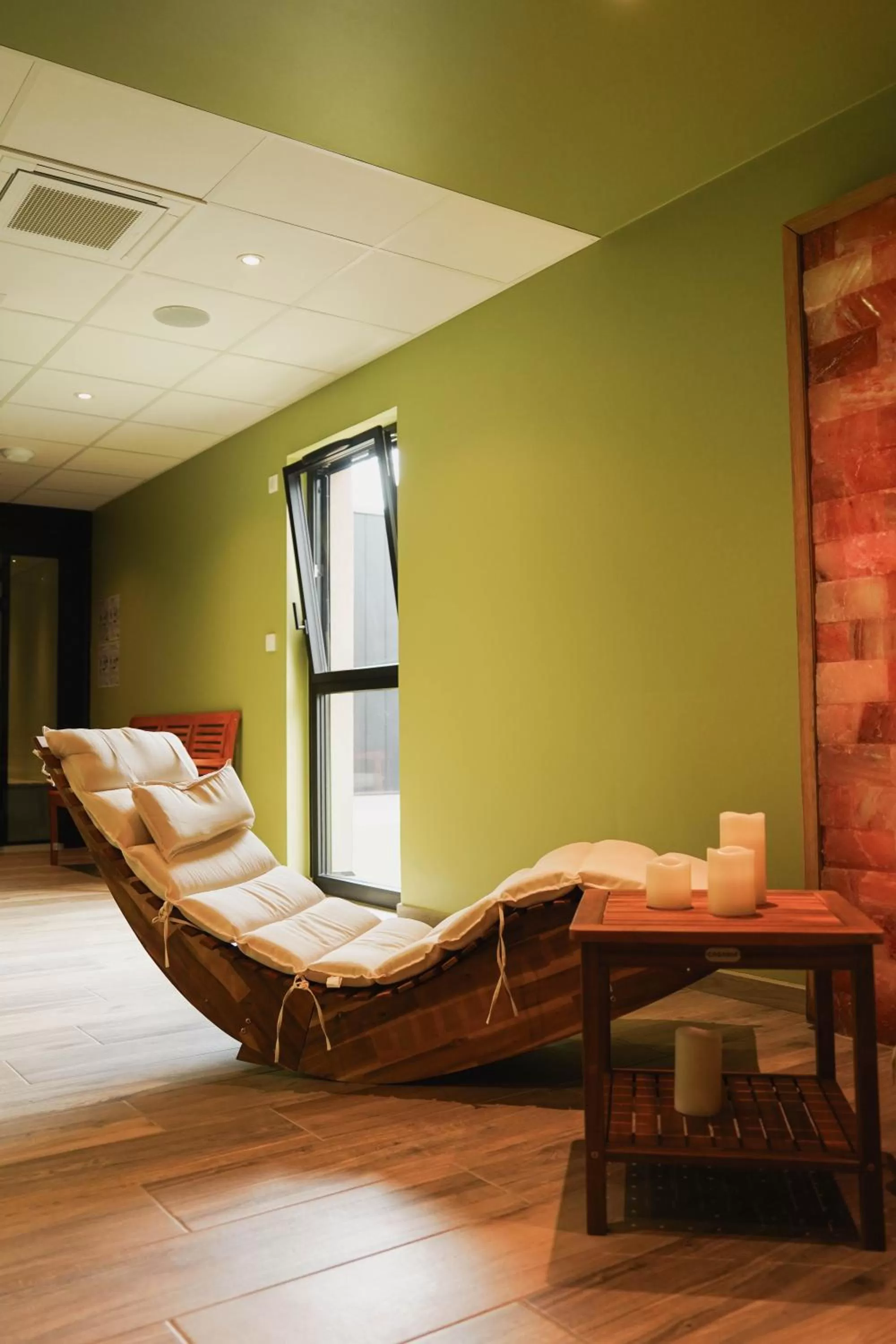 Sauna in Hôtel Restaurant AKENA Molinges - La Brocatelle