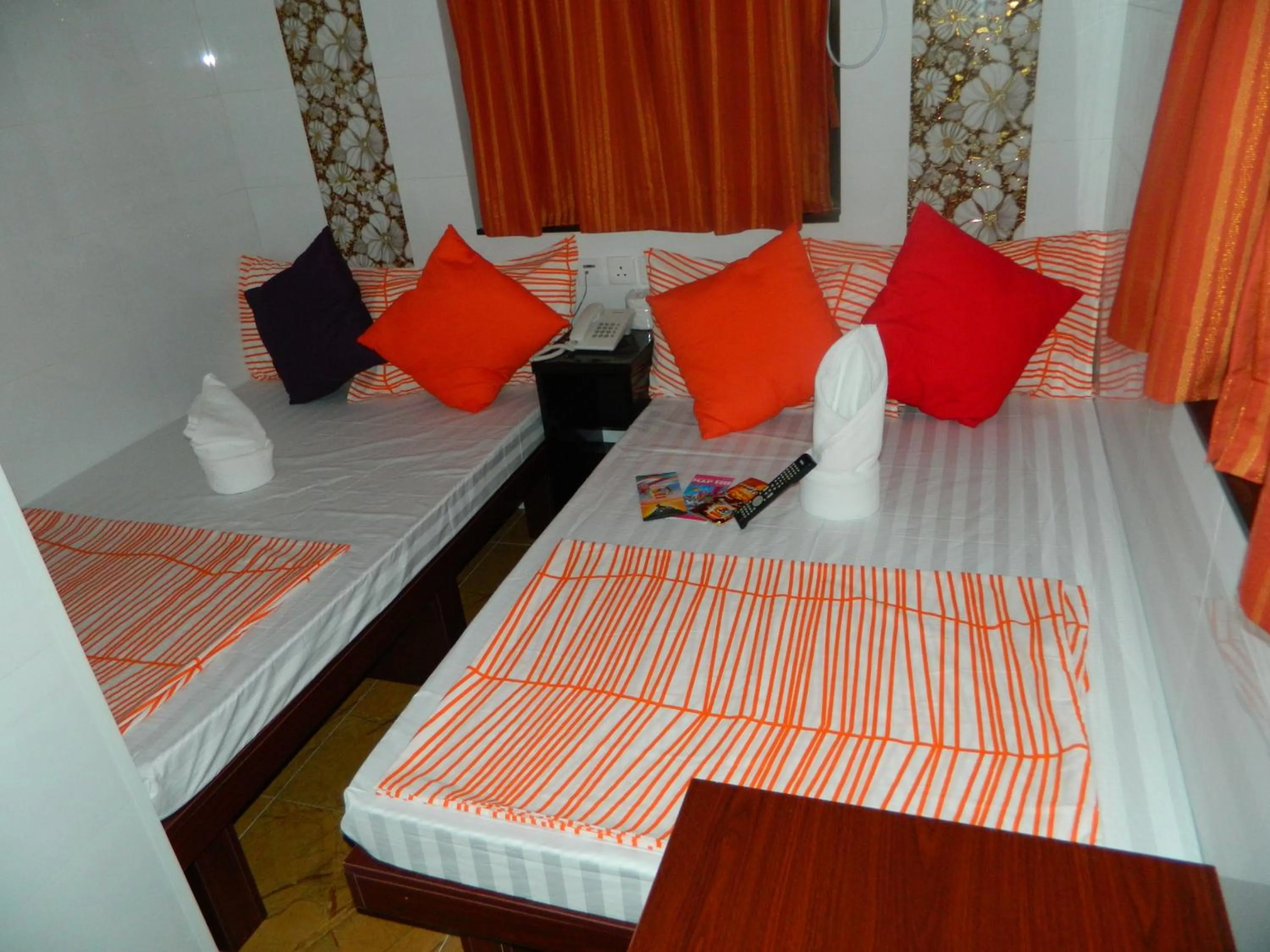 Bedroom, Bed in New London Hostel