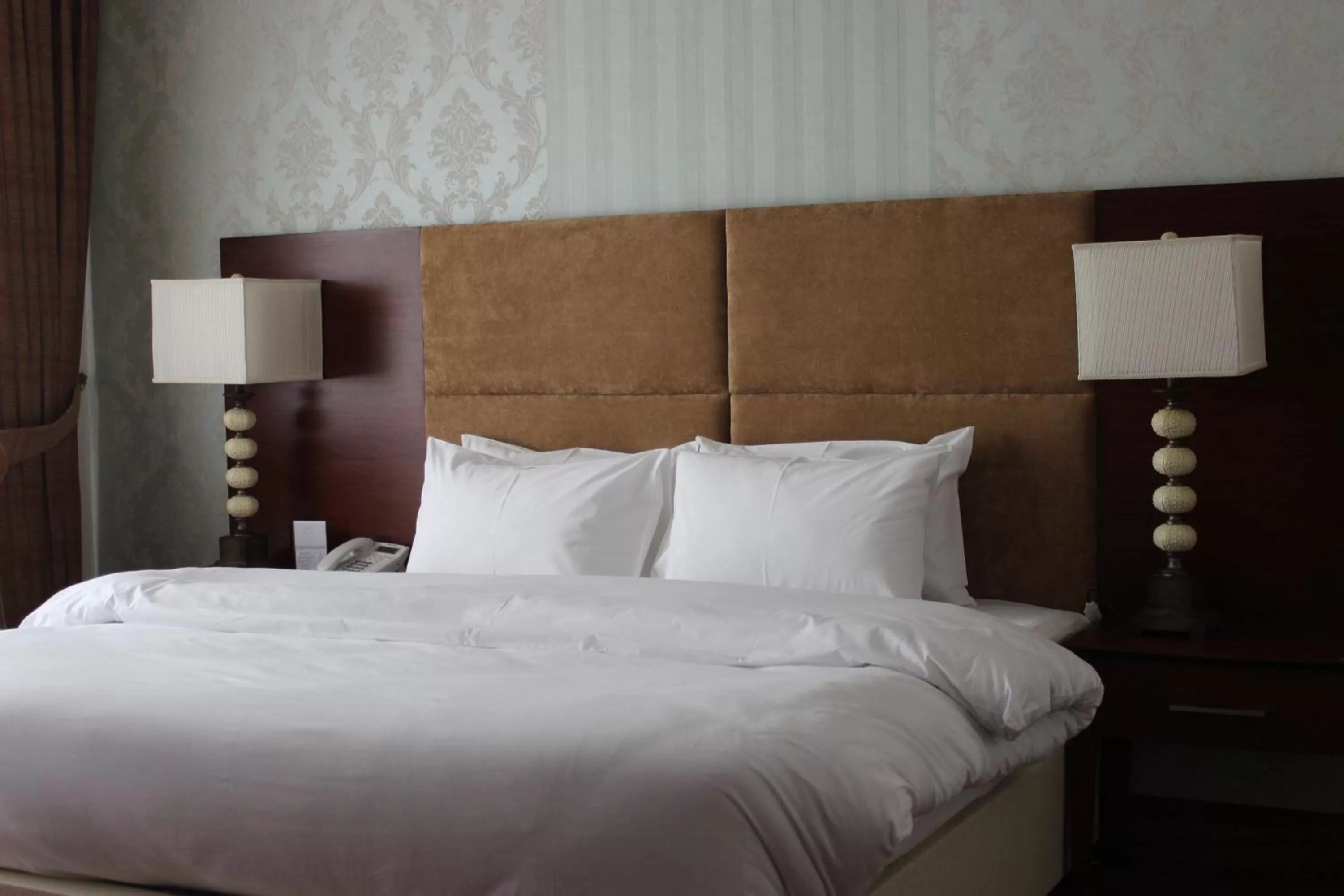 Bed in S Chalet Islamabad