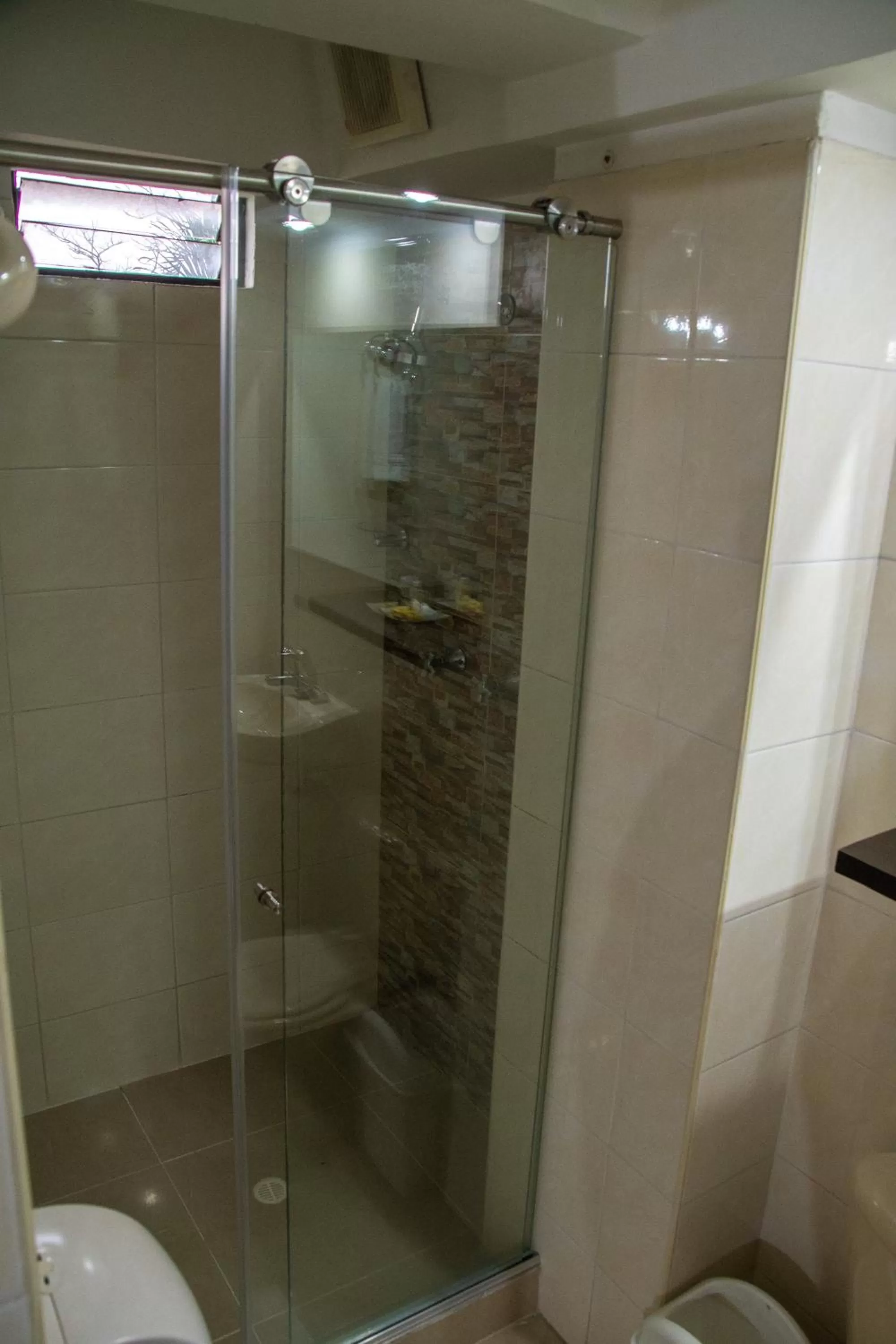 Bathroom in Hotel Tangara