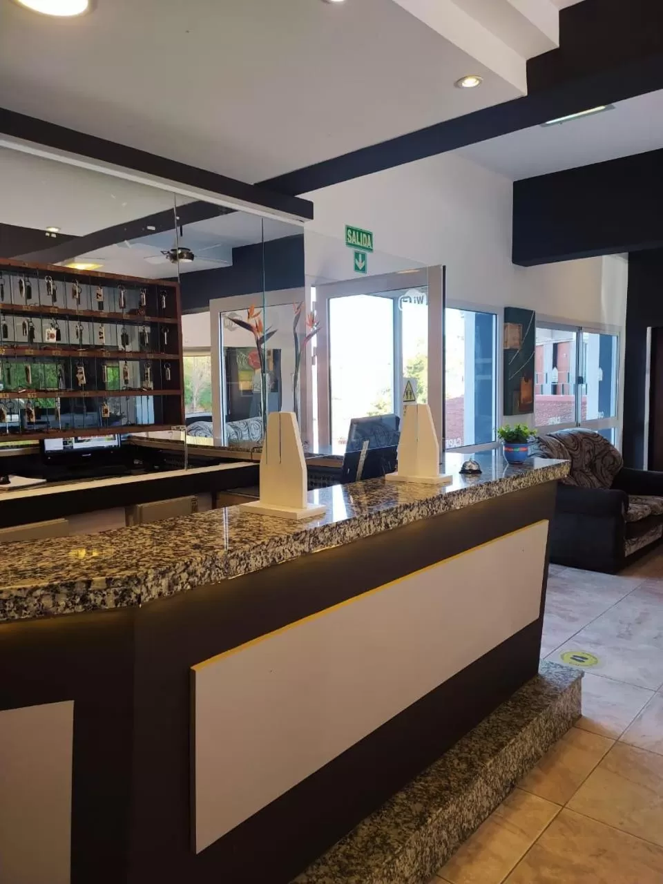 Lounge or bar, Lobby/Reception in Capri Hotel y Cabañas by CPH