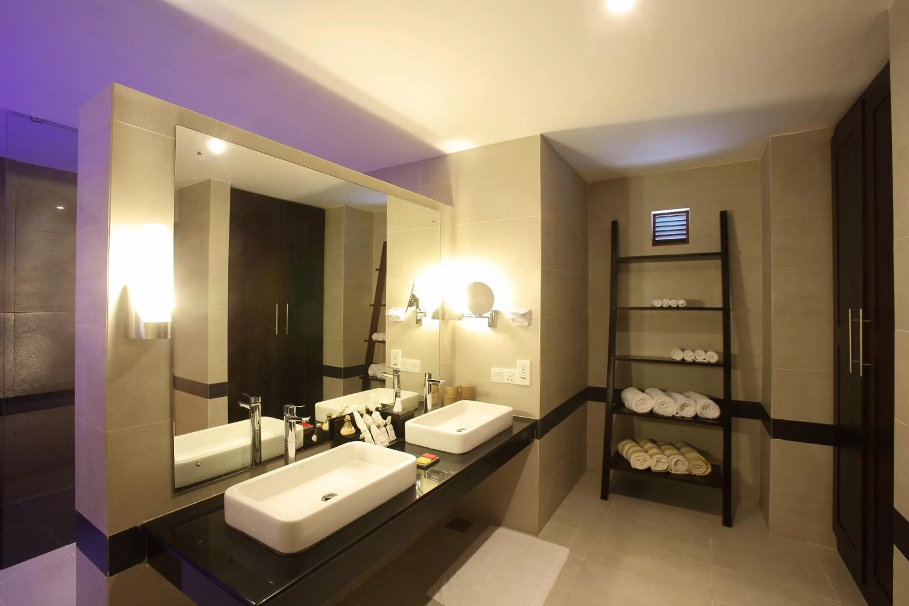 Bathroom in Jetwing Sea