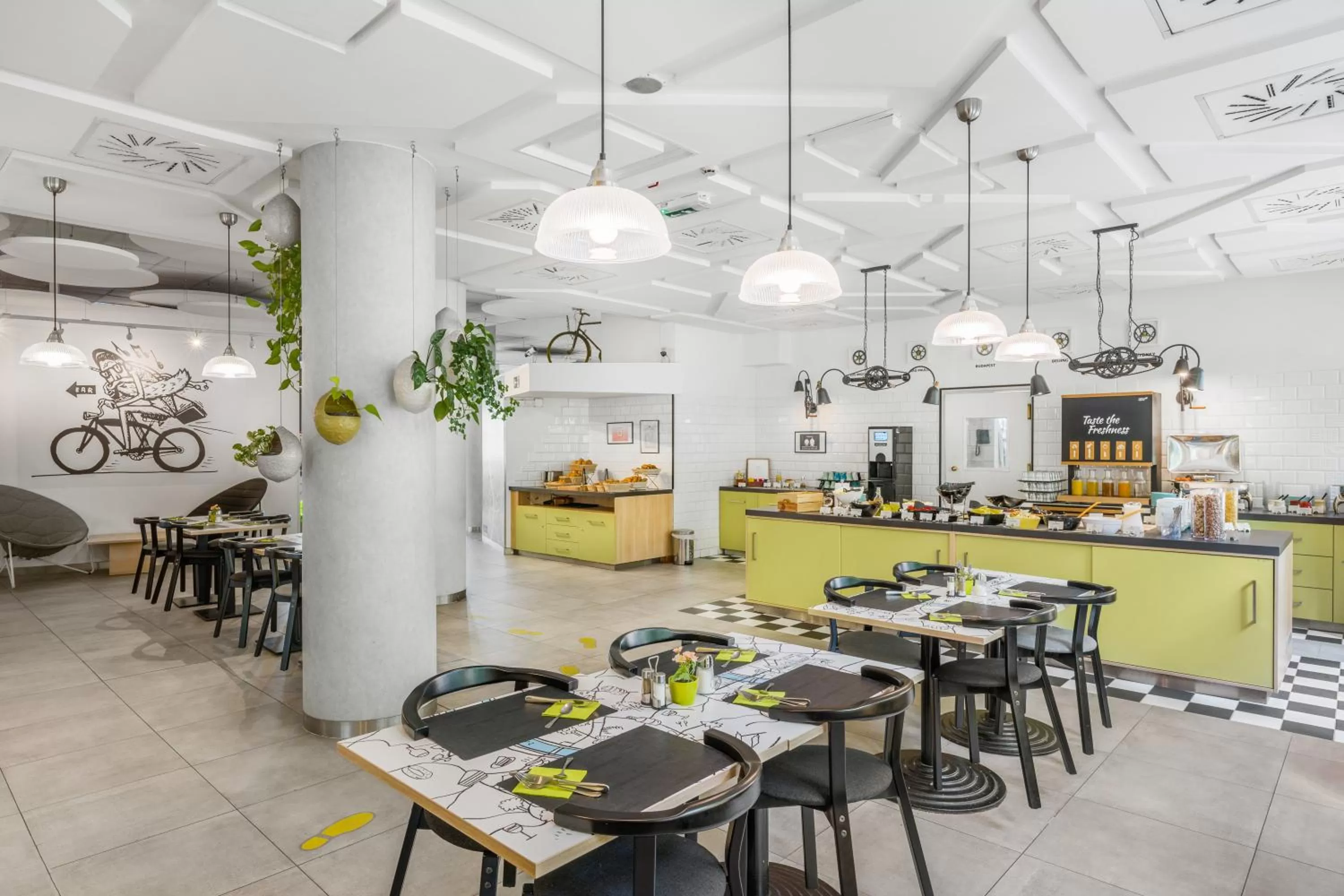 Restaurant/places to eat in Ibis Styles Budapest City