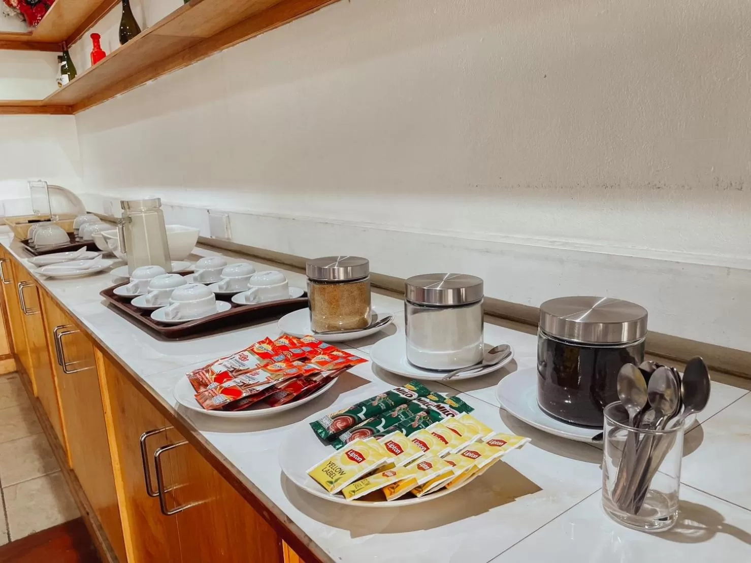 Coffee/tea facilities in Hotel De Khuvieng
