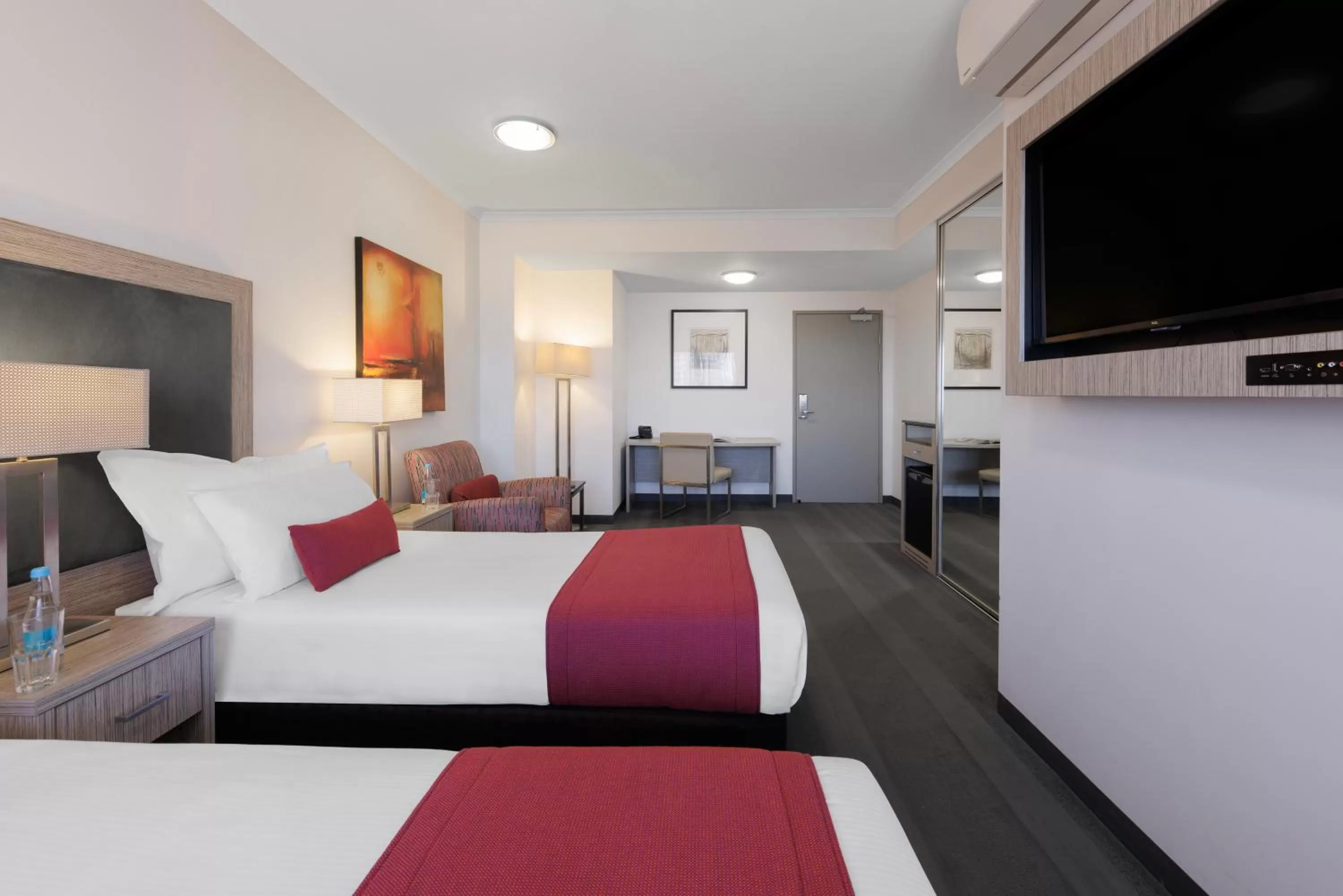Superior Twin Room in Courtyard by Marriott Darwin
