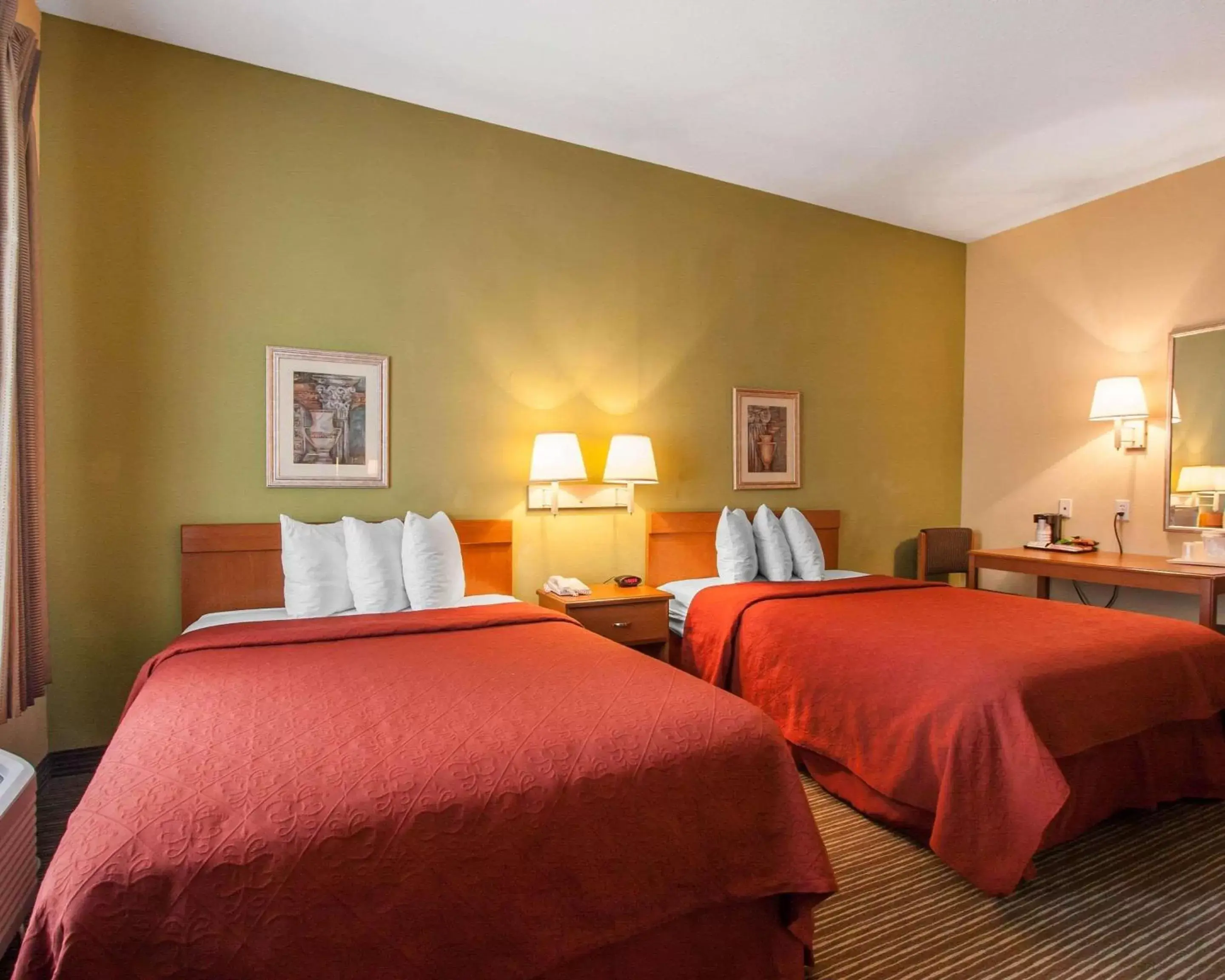 Double Room with Two Double Beds - Non-Smoking in Quality Inn Joplin I-44 Double Room with Two Double Beds - Non-Smoking in Quality Inn Joplin I-44