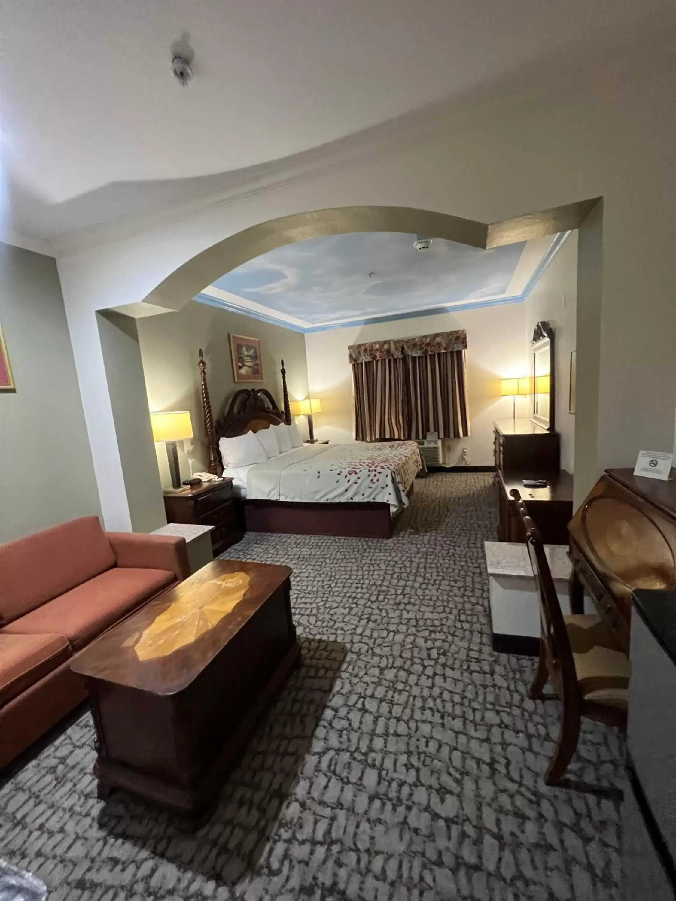 King Suite in Crystal Suites King Suite in Crystal Suites