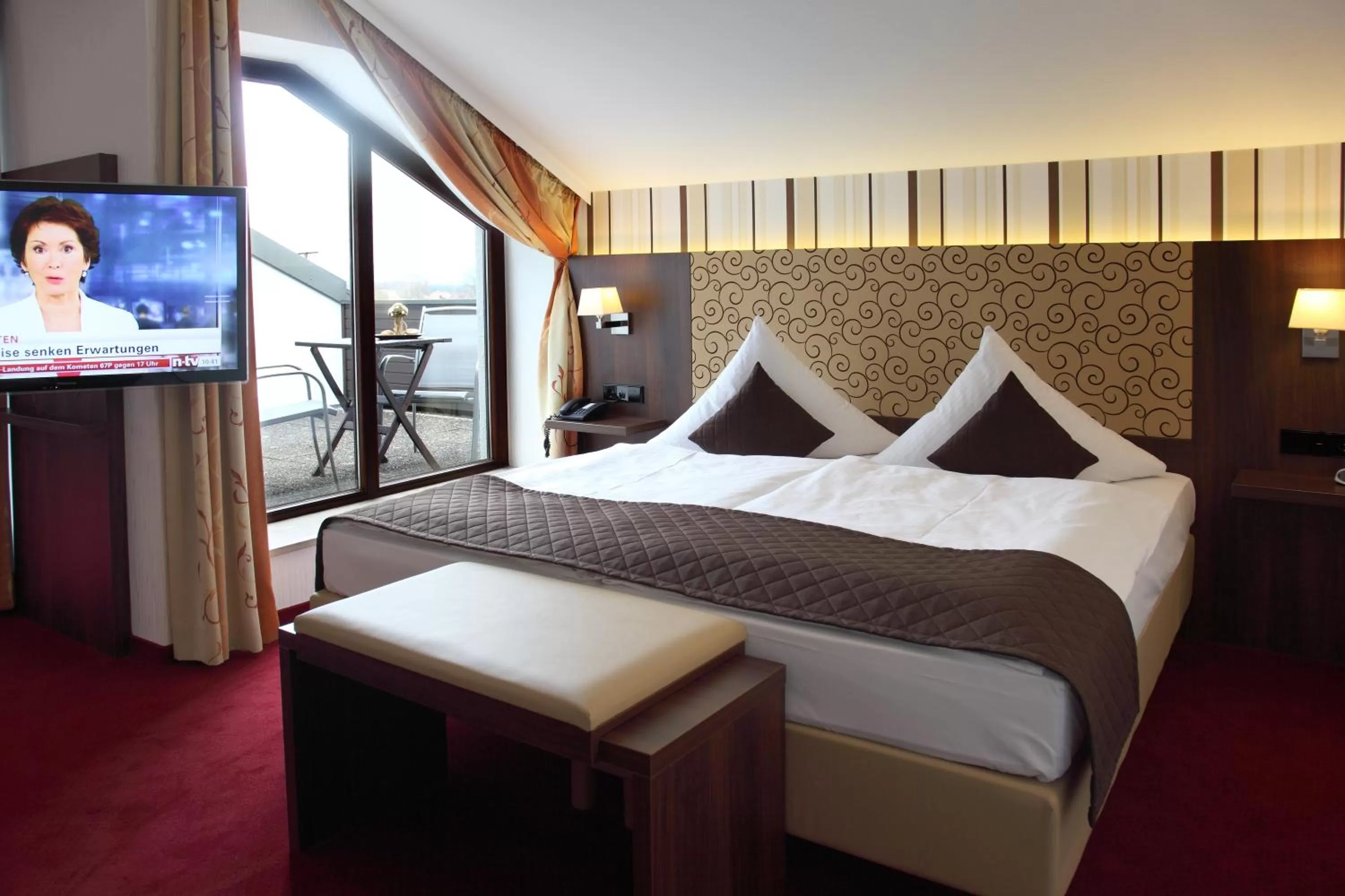 Bed in Lobinger-Parkhotel