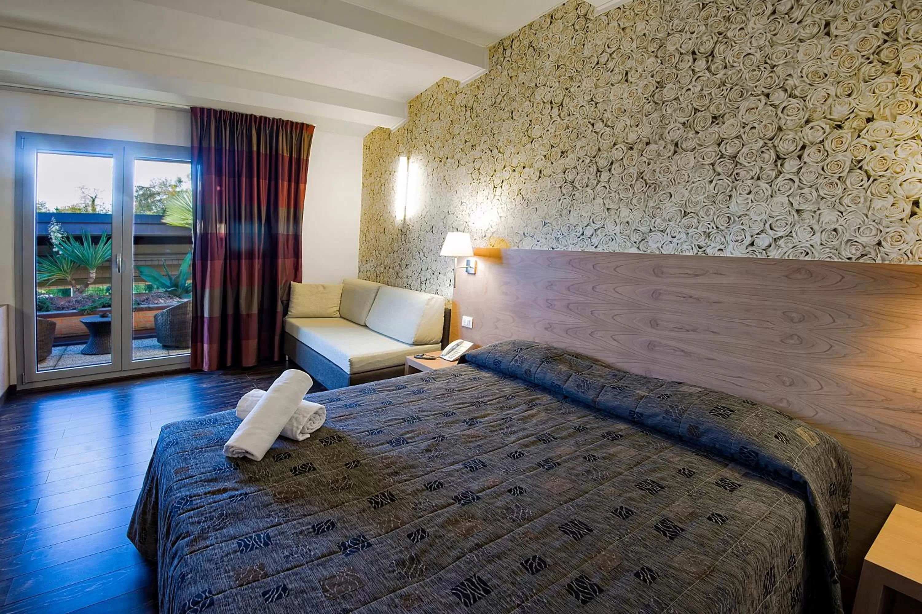 Photo of the whole room, Bed in Relais Bellaria Hotel & Congressi