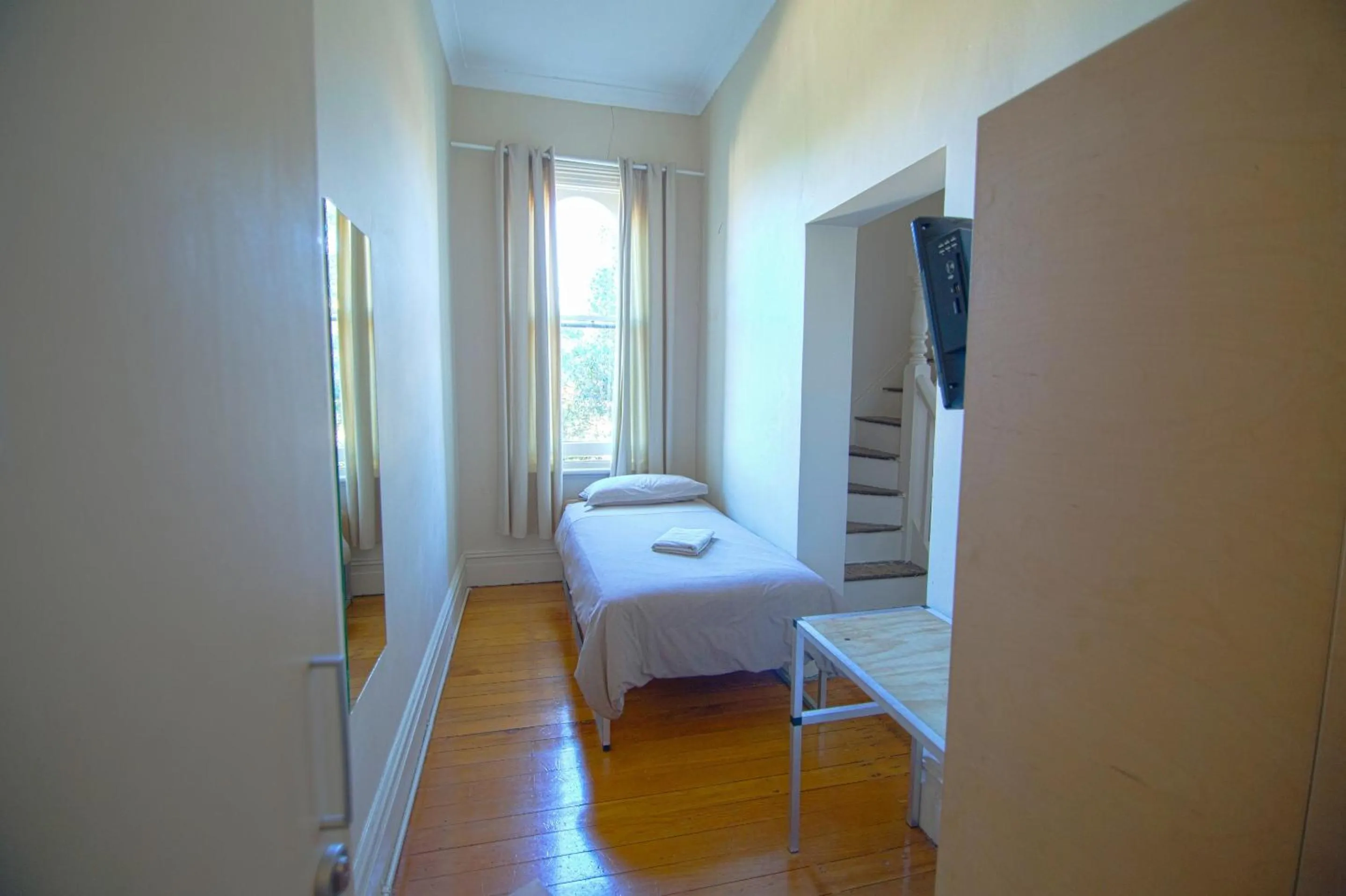 Bed in Cambridge Lodge