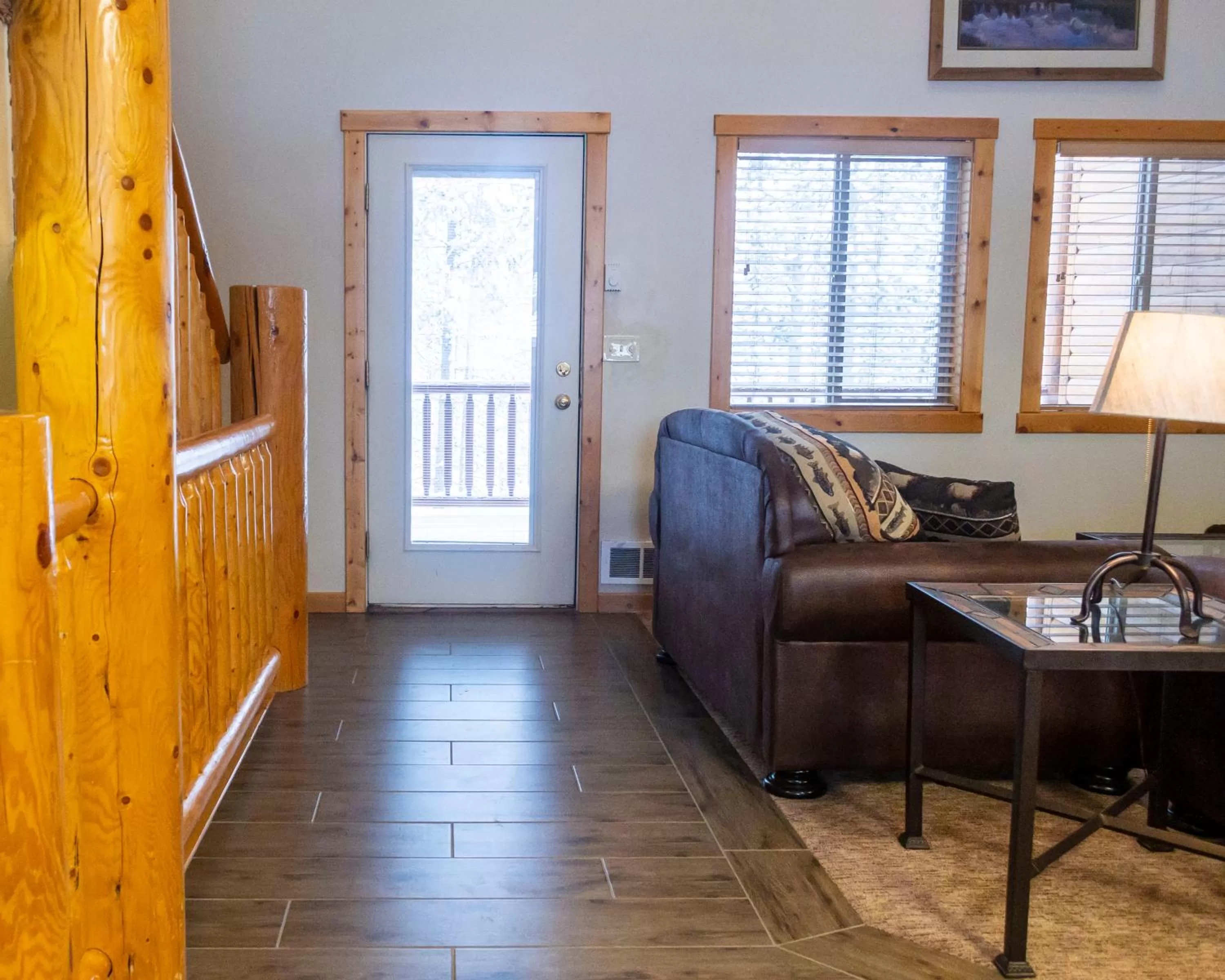 Living room in Sawtelle Mountain Resort