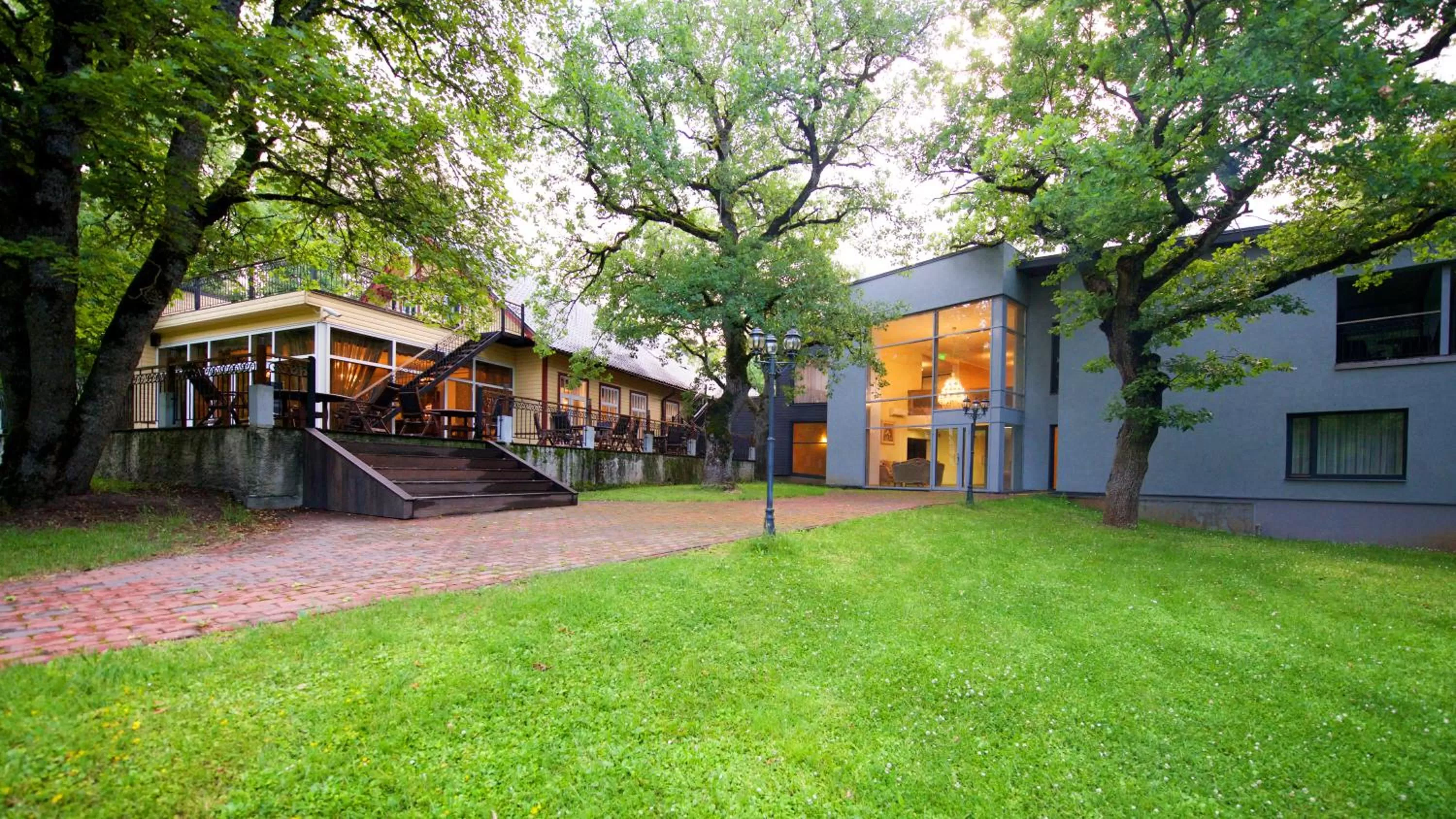 Facade/entrance, Property Building in Villa Hotel Theresa
