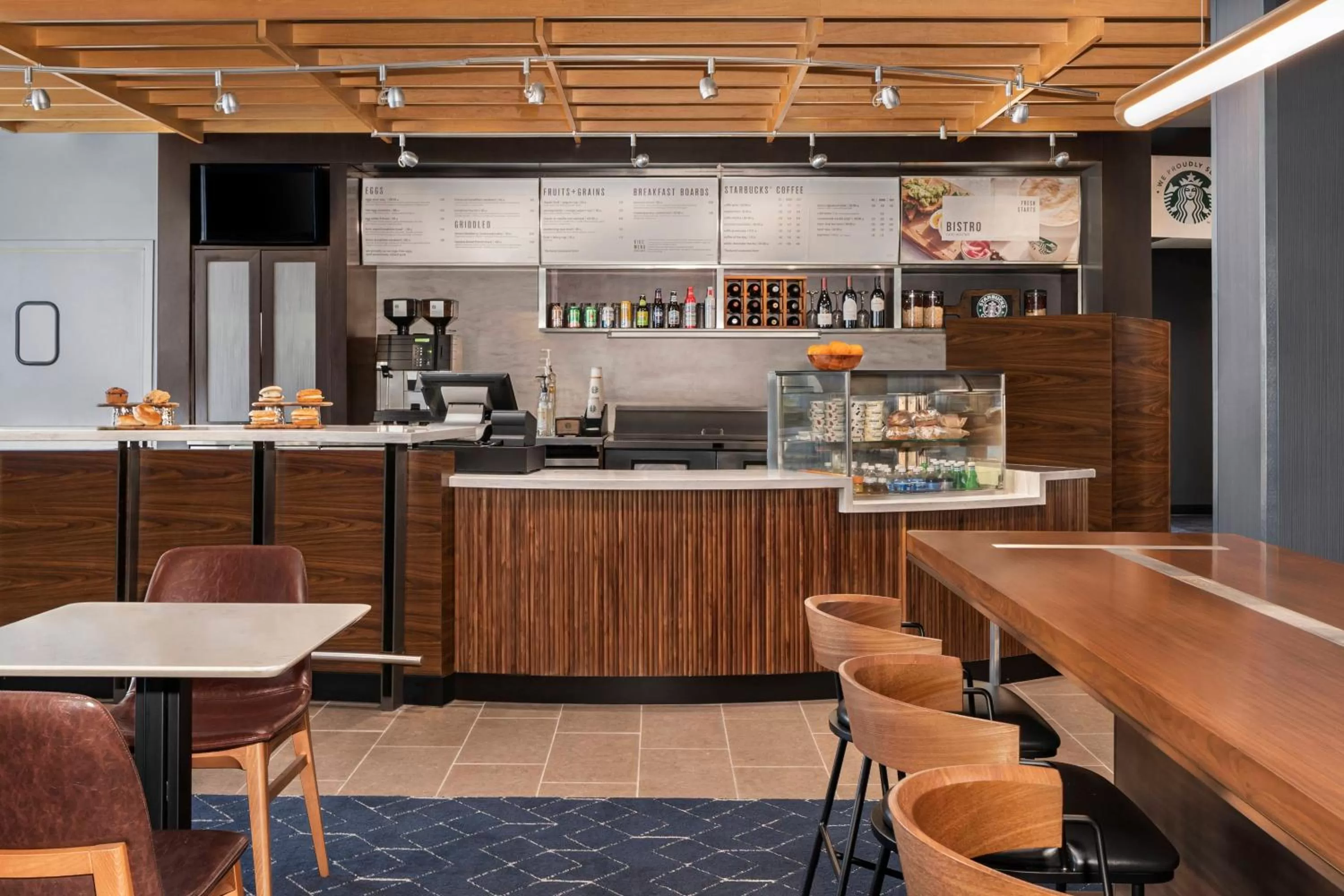 Restaurant/places to eat in Courtyard Jacksonville Butler Boulevard