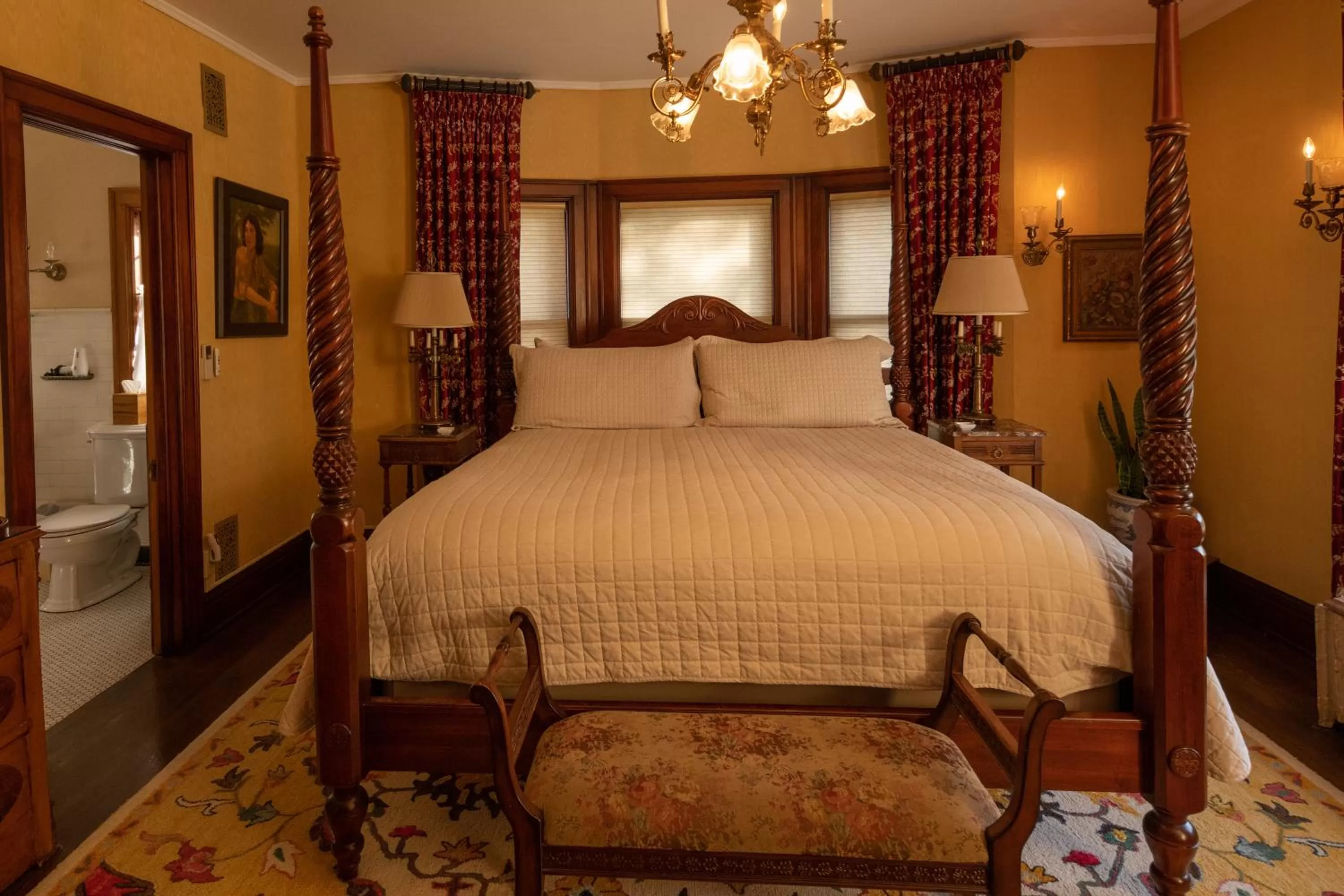 Bedroom, Bed in Cartier Mansion