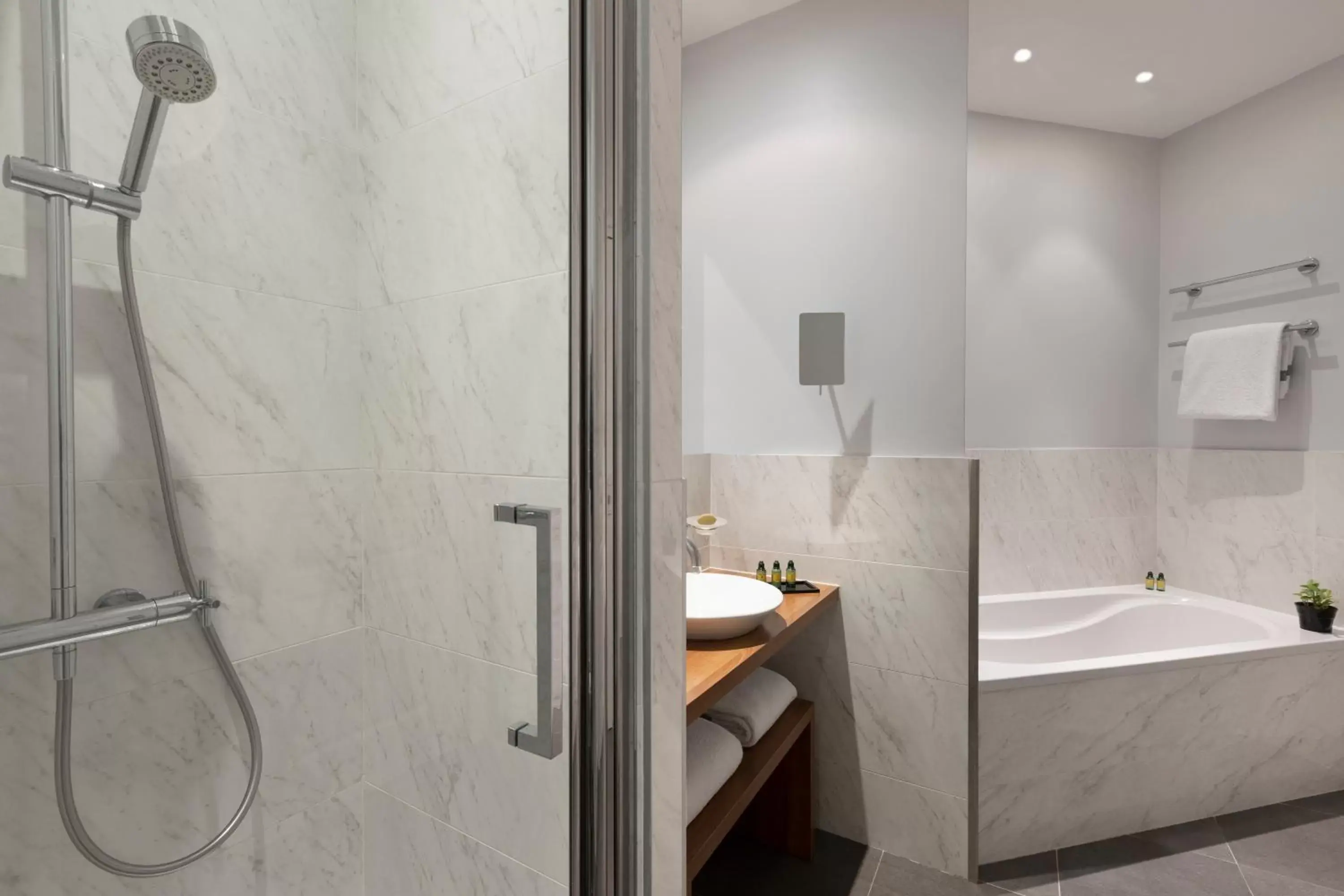 Family Suite - Contemporary Residency in Château Belmont Tours by The Crest Collection Family Suite - Contemporary Residency in Château Belmont Tours by The Crest Collection