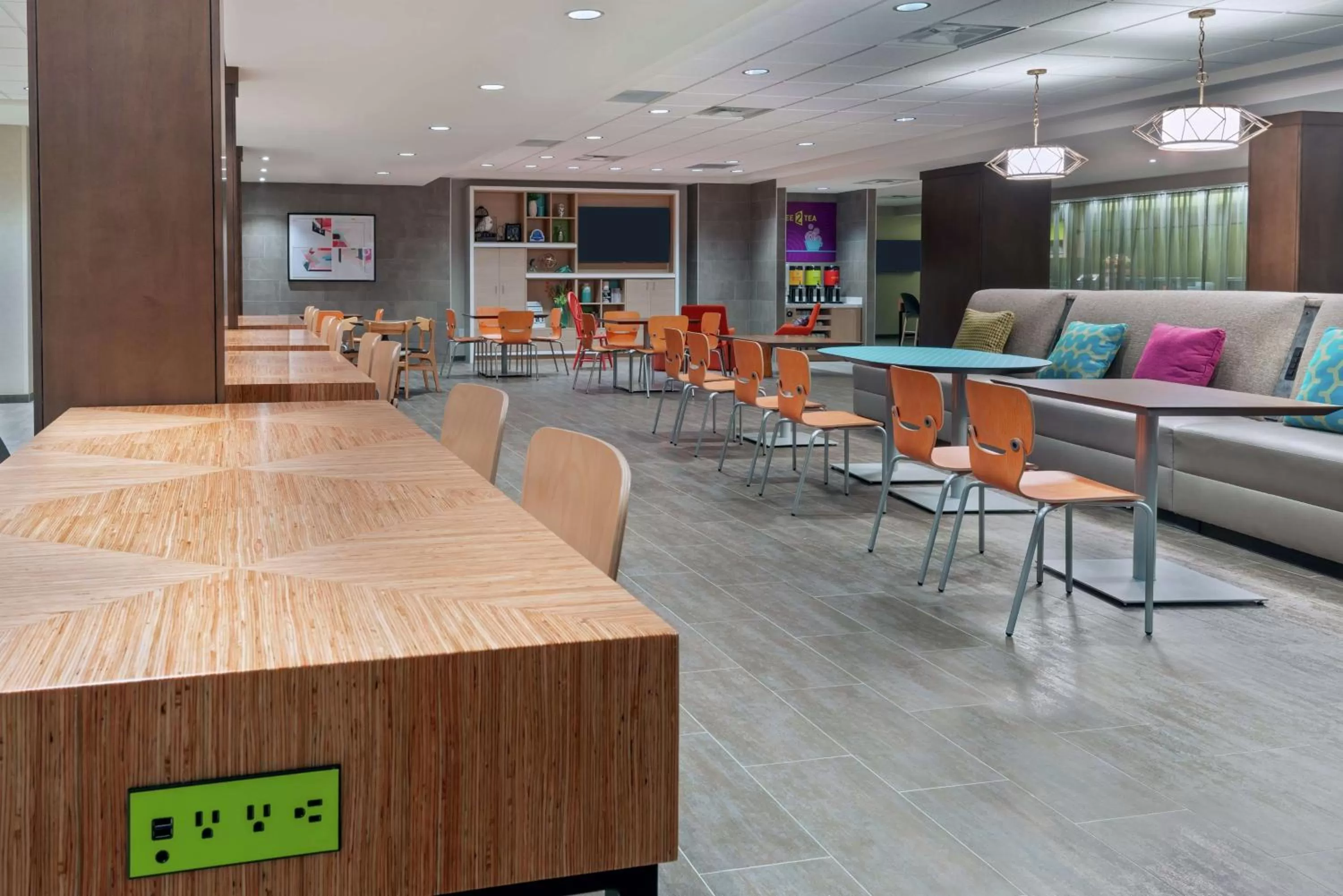 Lobby or reception in Home2 Suites By Hilton Orlando Near Universal