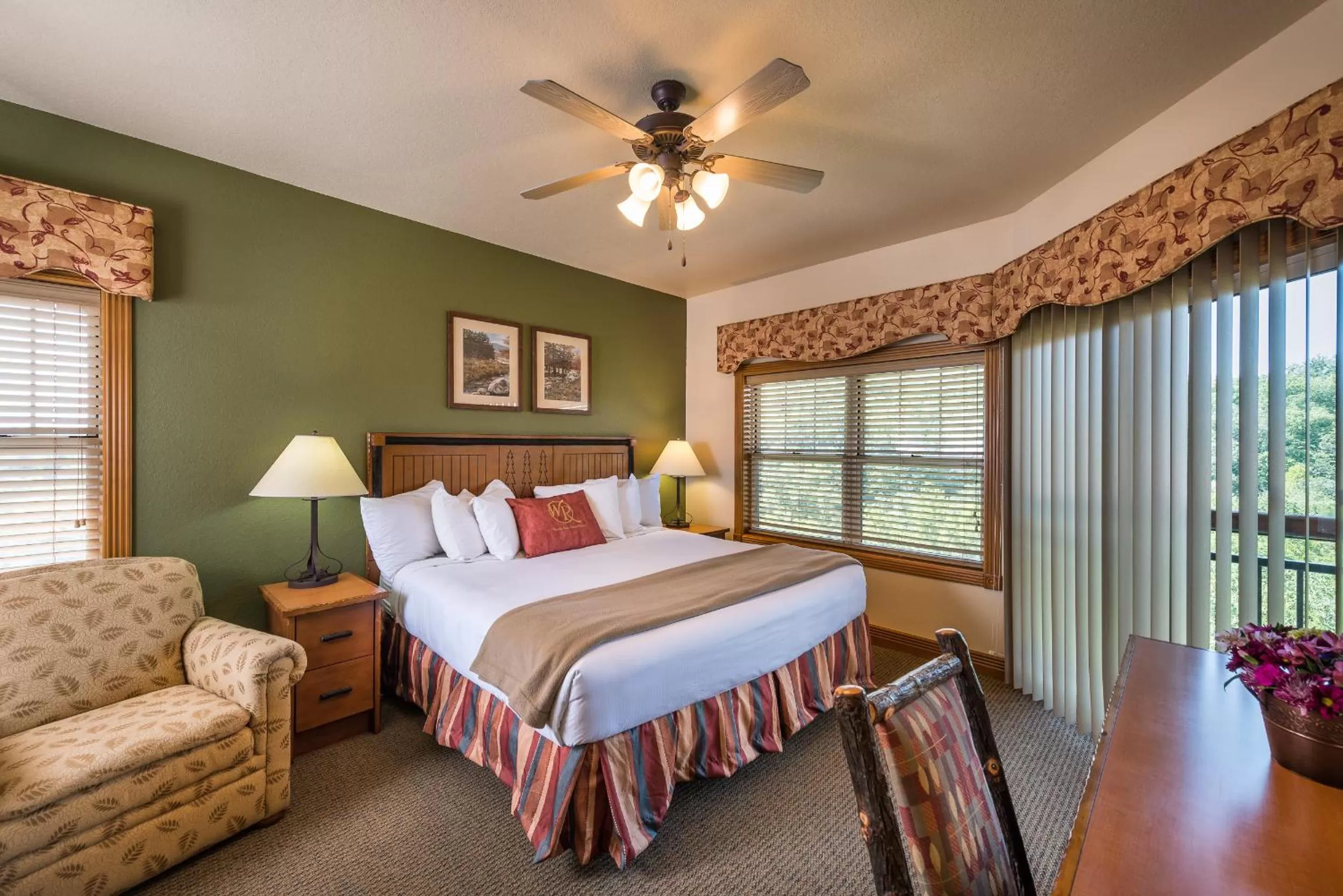 Bedroom, Bed in Westgate Branson Woods Resort