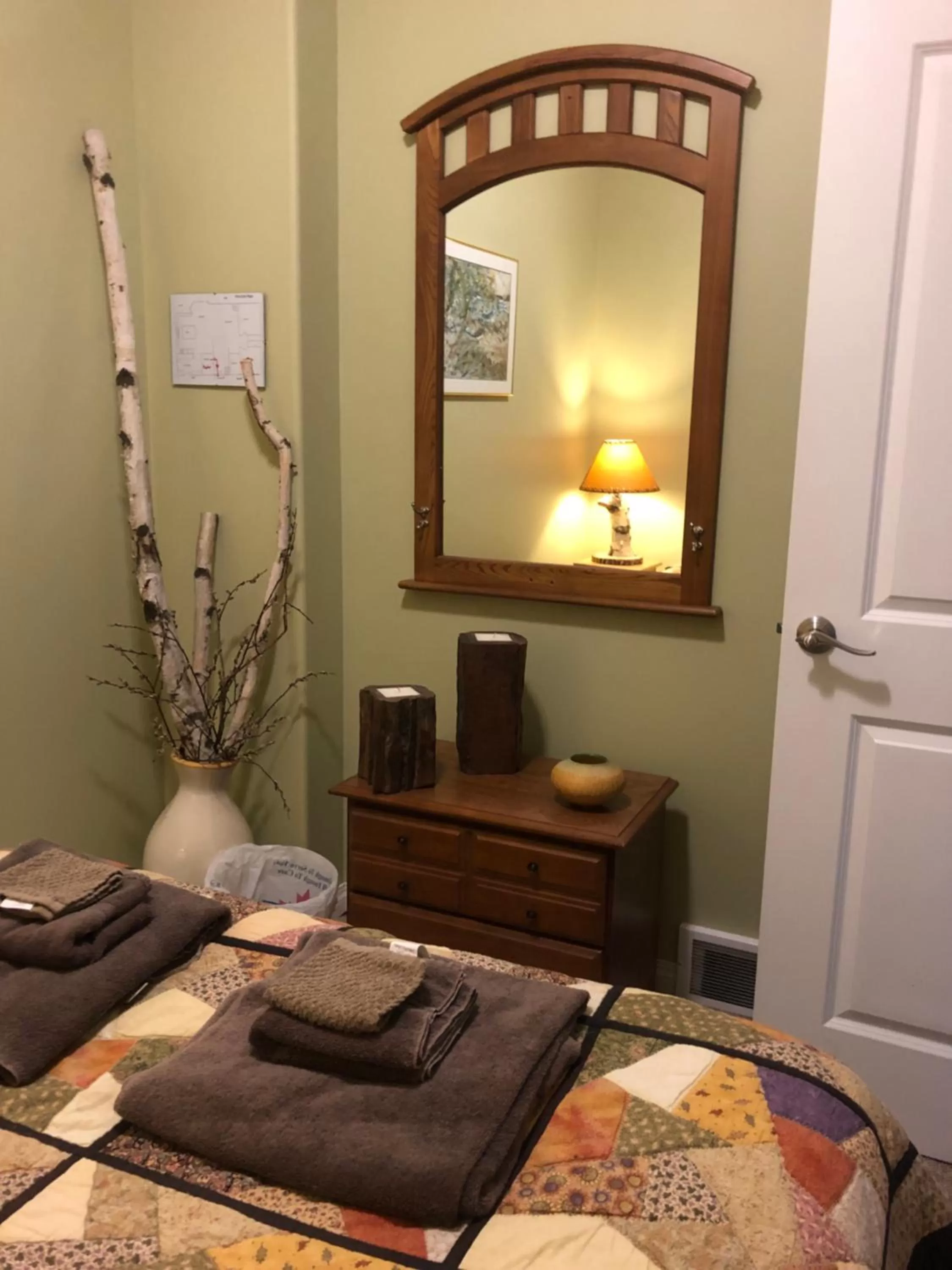 Bed in Pebble Springs BnB