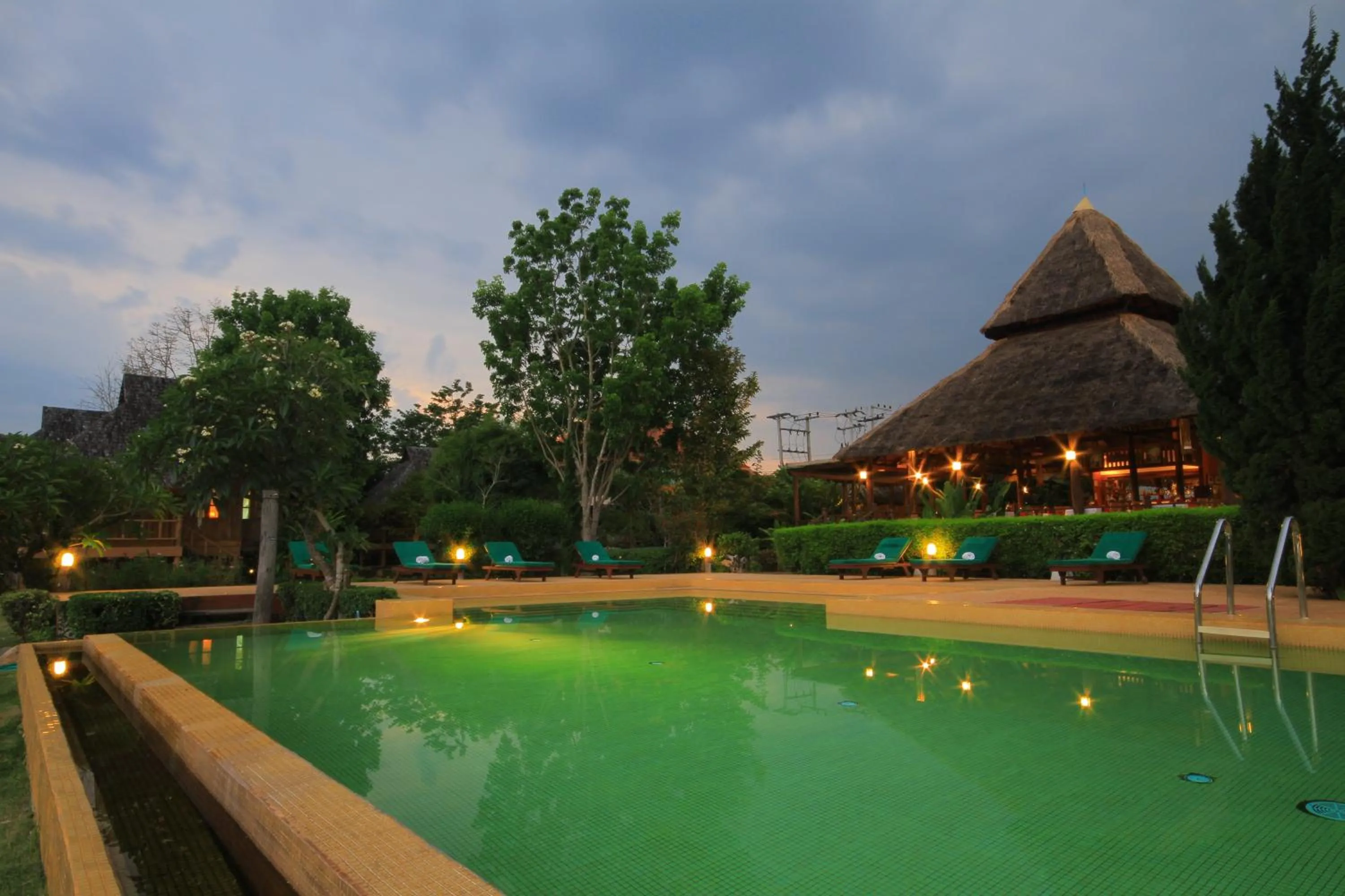 Swimming pool in Belle Villa Resort, Pai