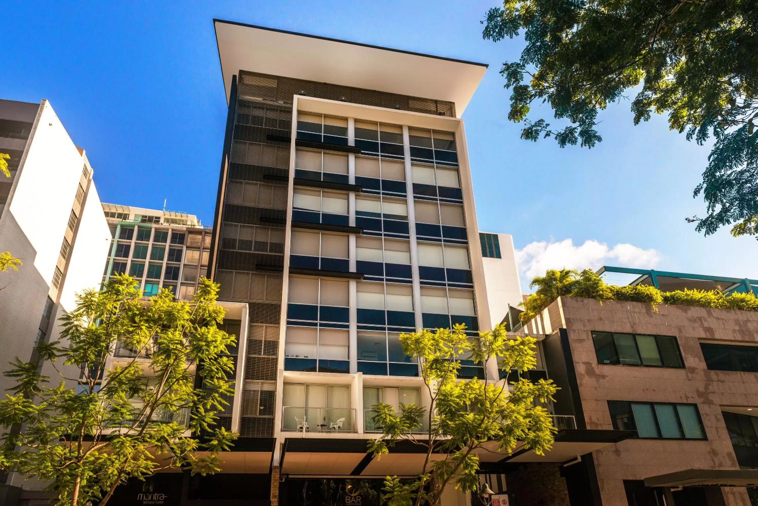Property building in Mantra Terrace Brisbane