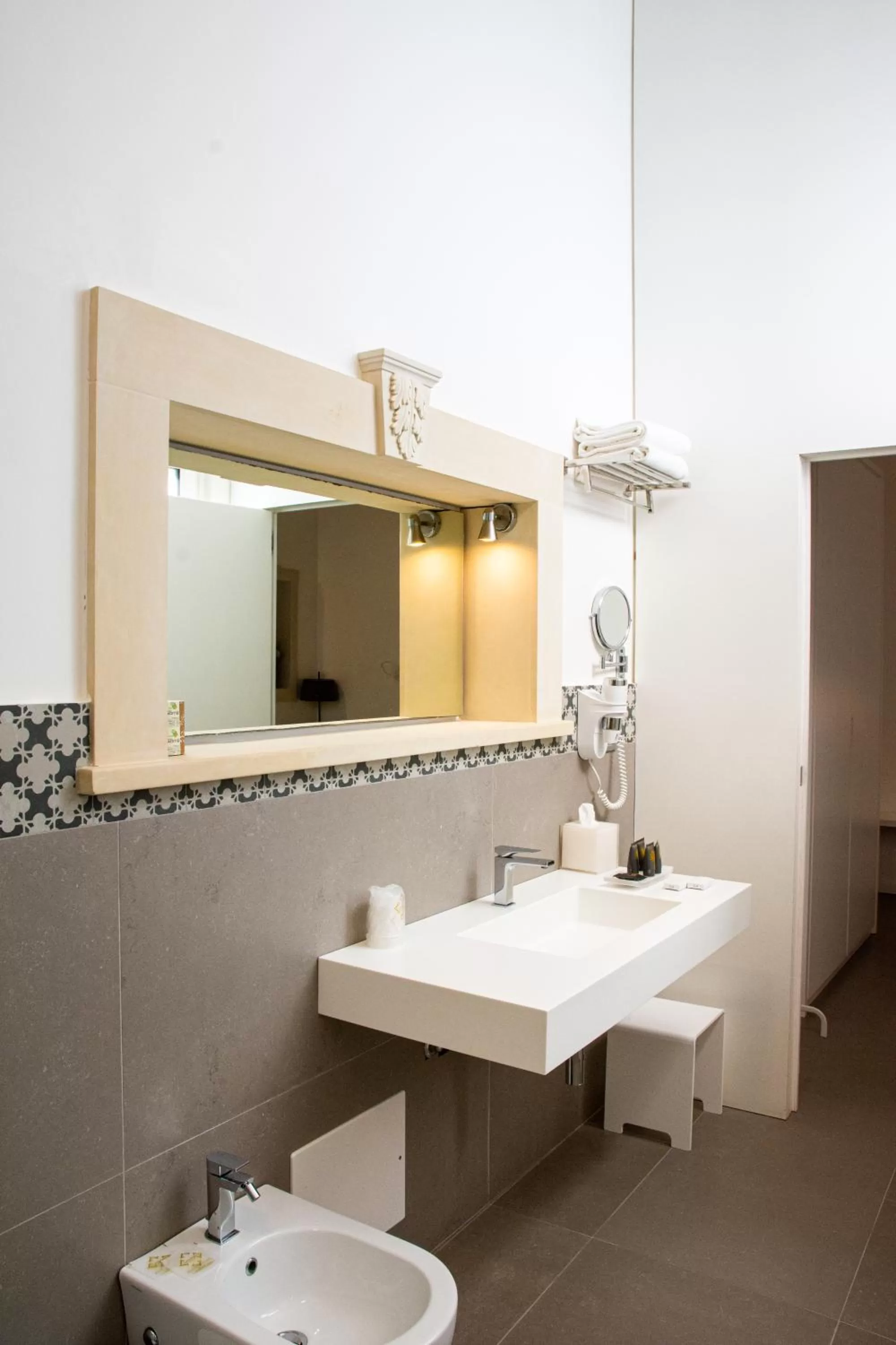 Bathroom in Caportigia Boutique Hotel