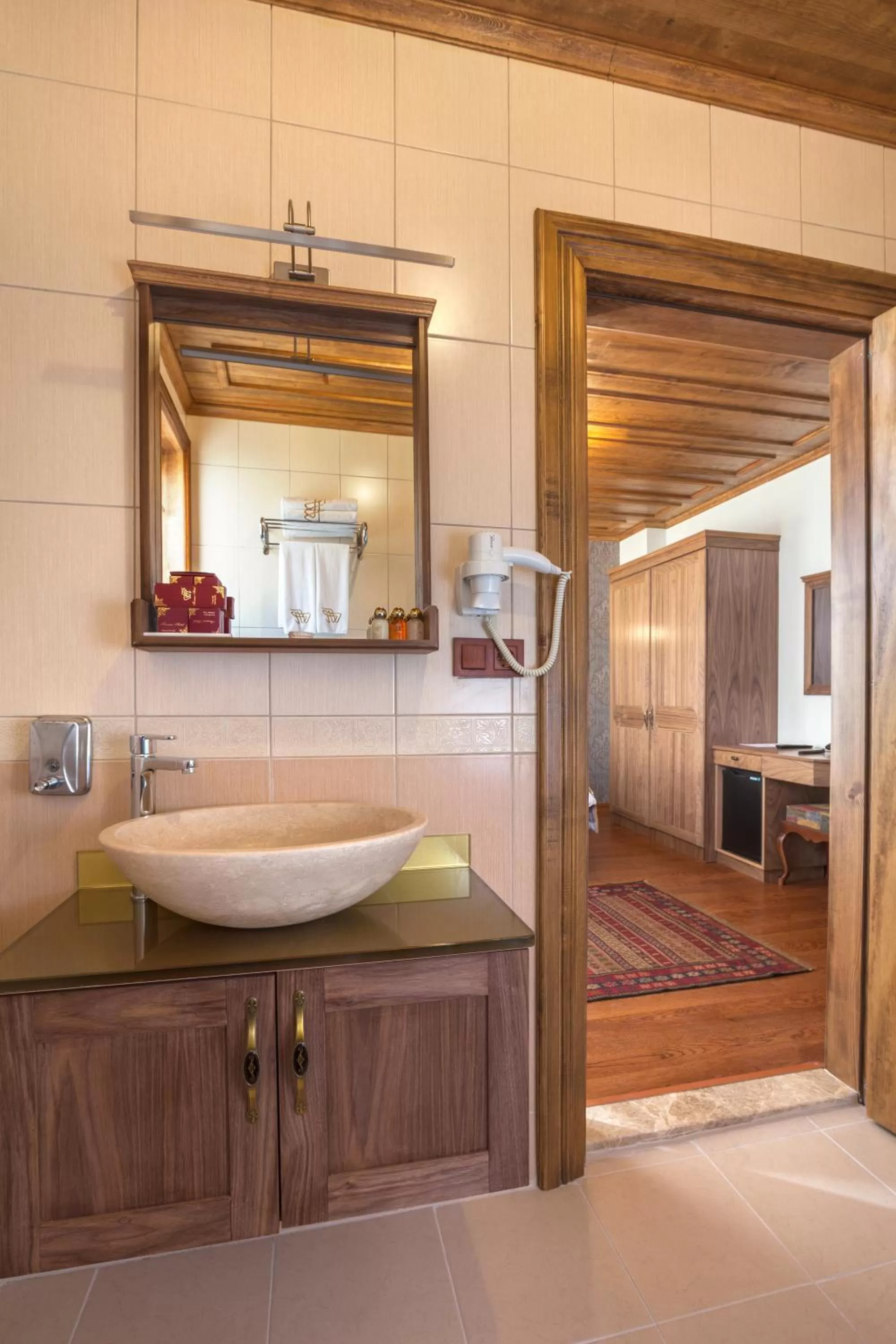 Shower, Bed in Ferman Konak Hotel-Special Category