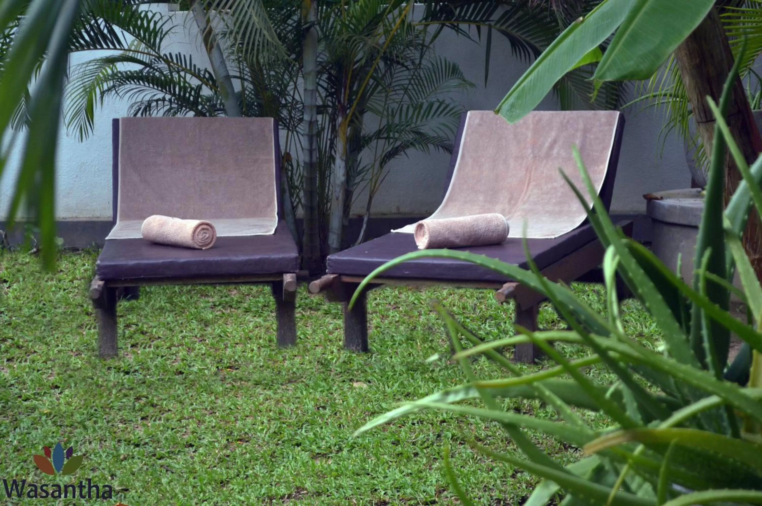 Garden, Seating Area in Wasantha Garden Hotel Restaurant & Ayurvedic Treatment