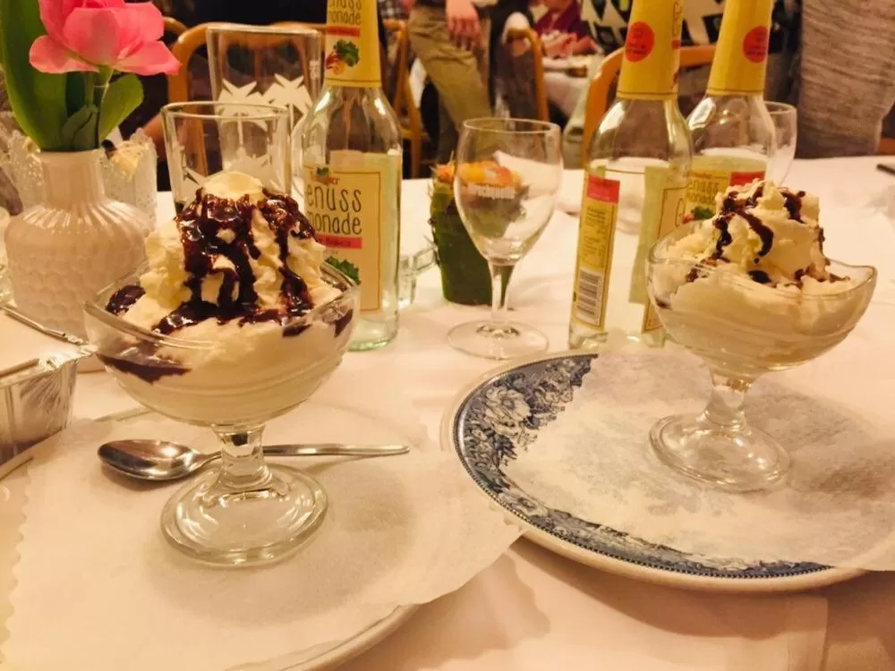 Food and drinks, Restaurant/Places to Eat in Hotel Eleon