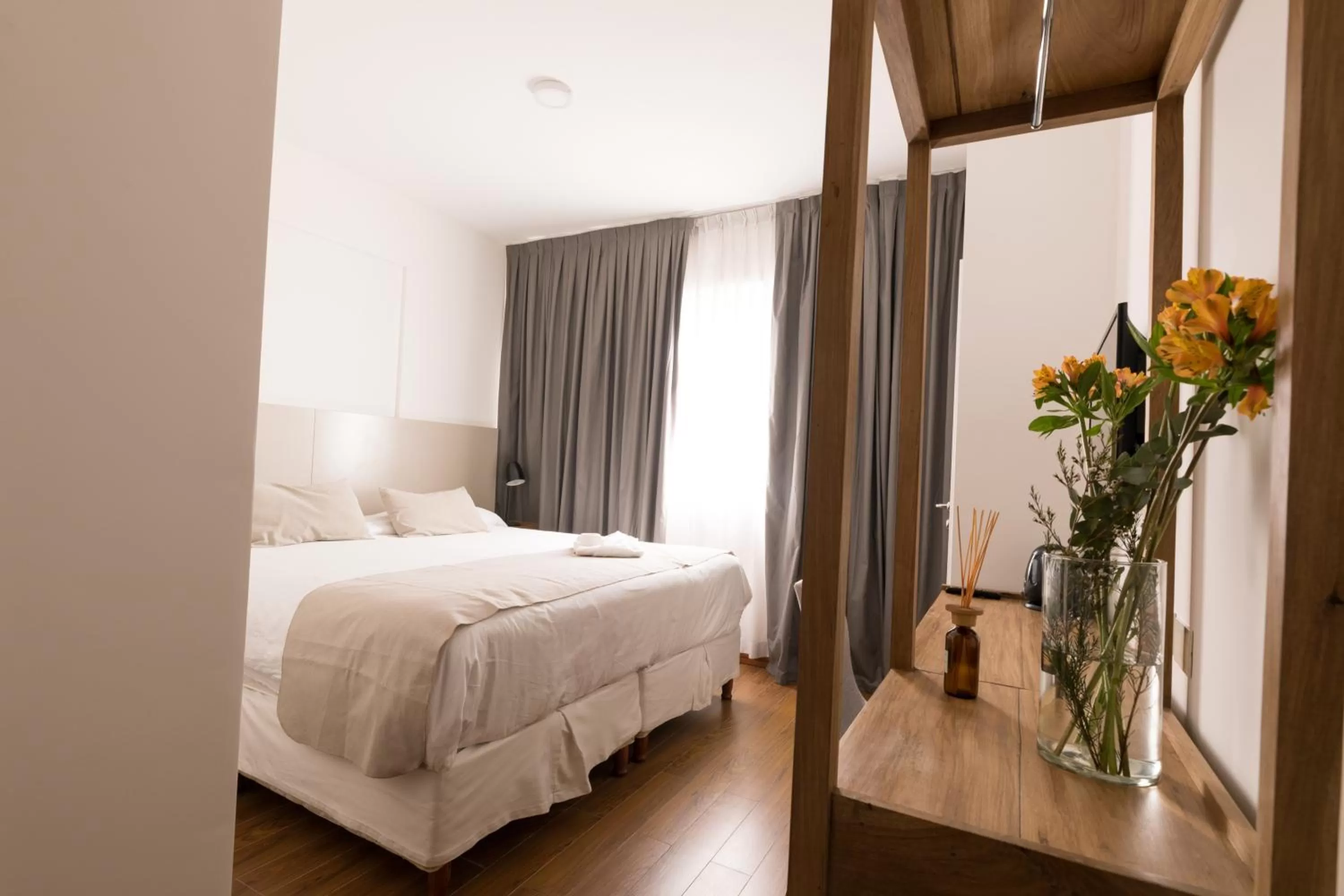 Bed in Be Hollywood!