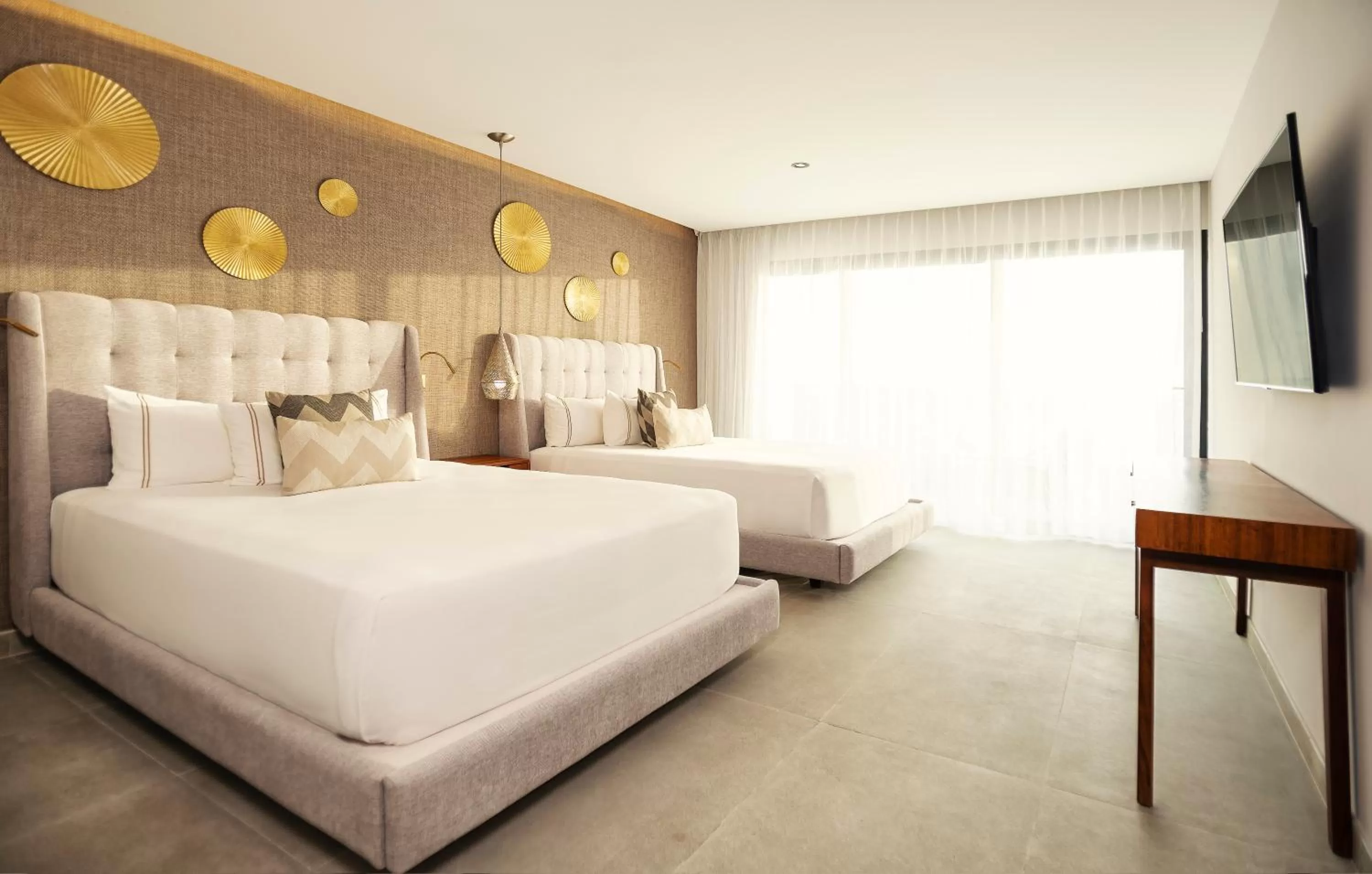 Photo of the whole room, Bed in The Fives Oceanfront