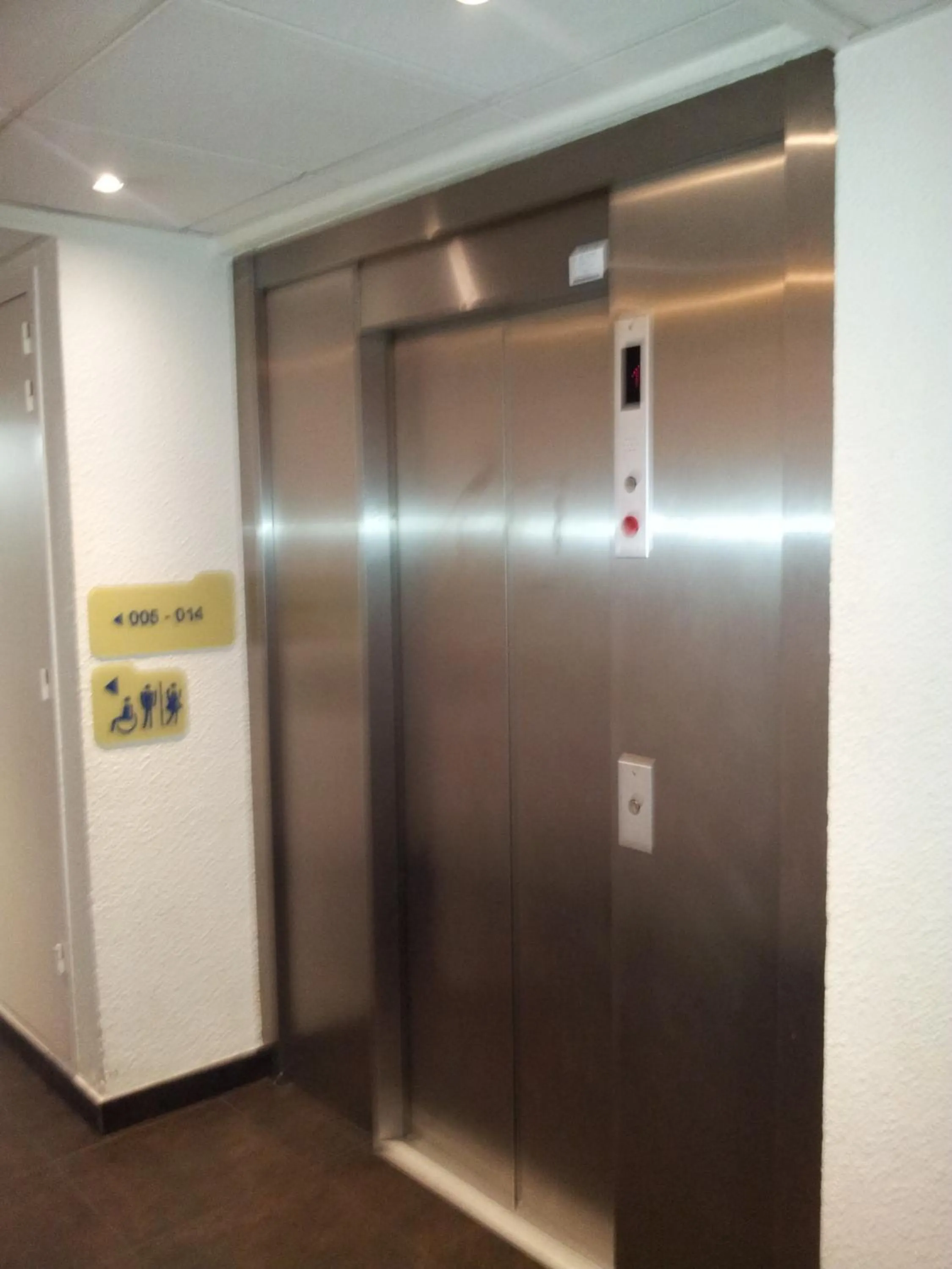 Decorative detail in ibis Budget Gennevilliers Asnieres