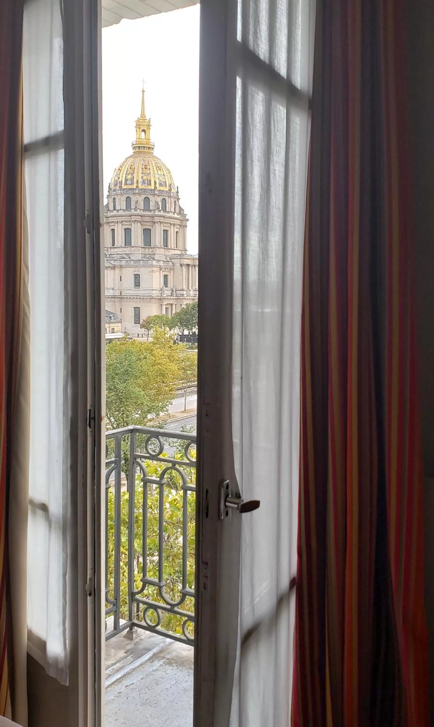 Nearby landmark in Hotel de France Invalides