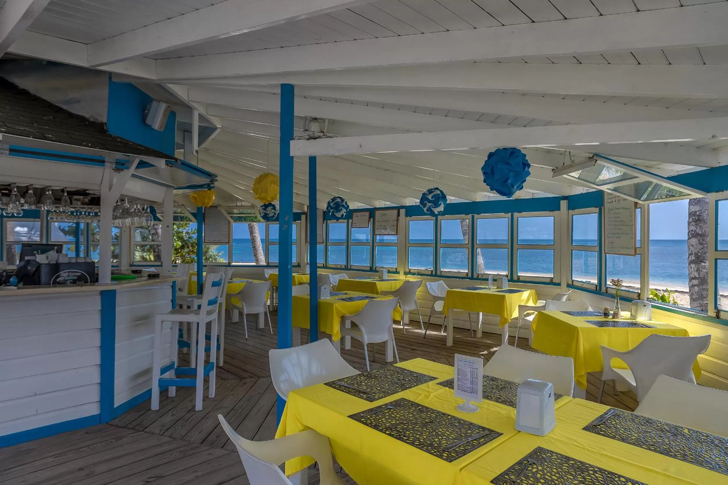 Restaurant/places to eat in Costarena Beach Hotel