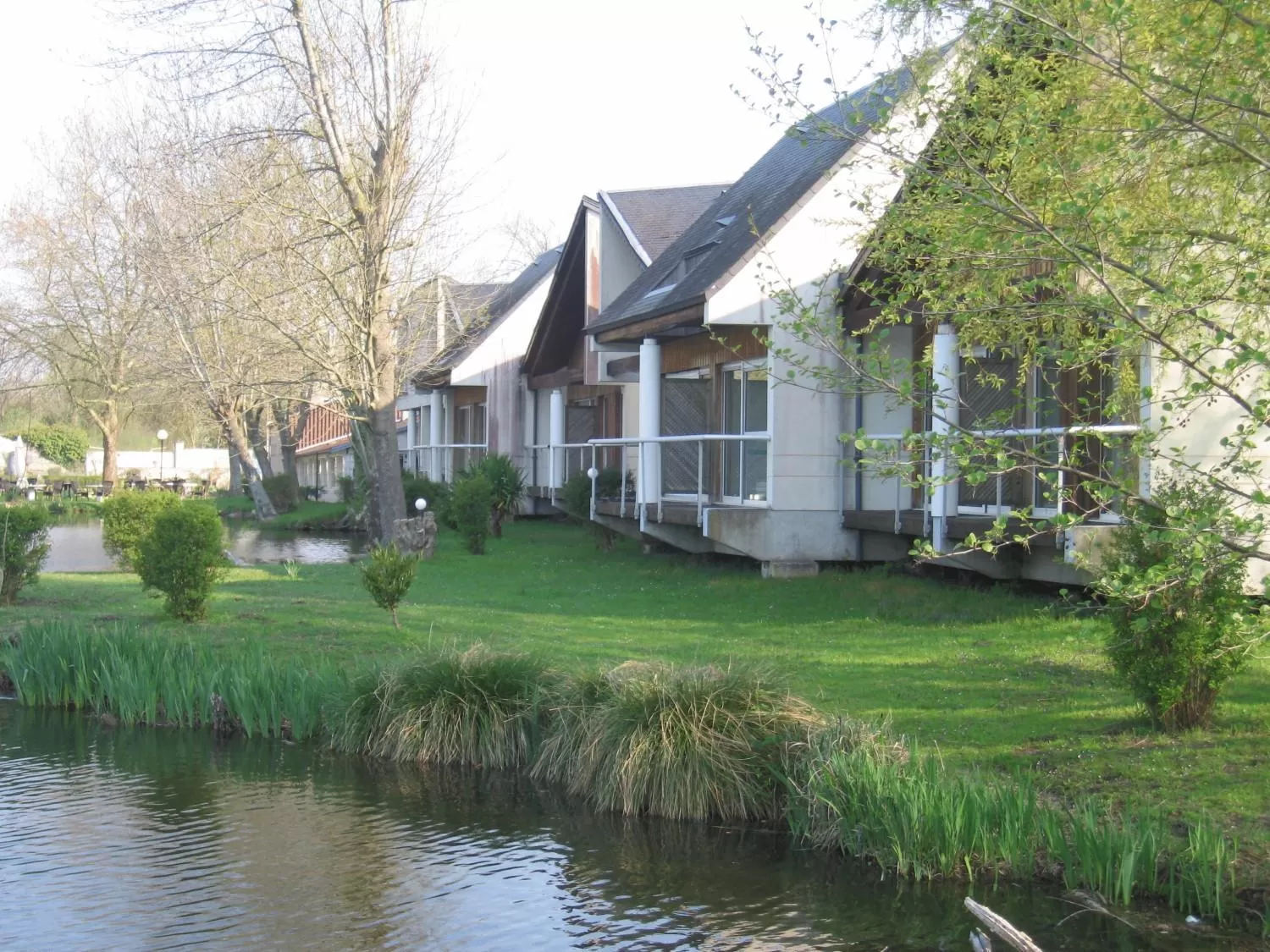Facade/entrance in Hôtel L'ile Du Saussay