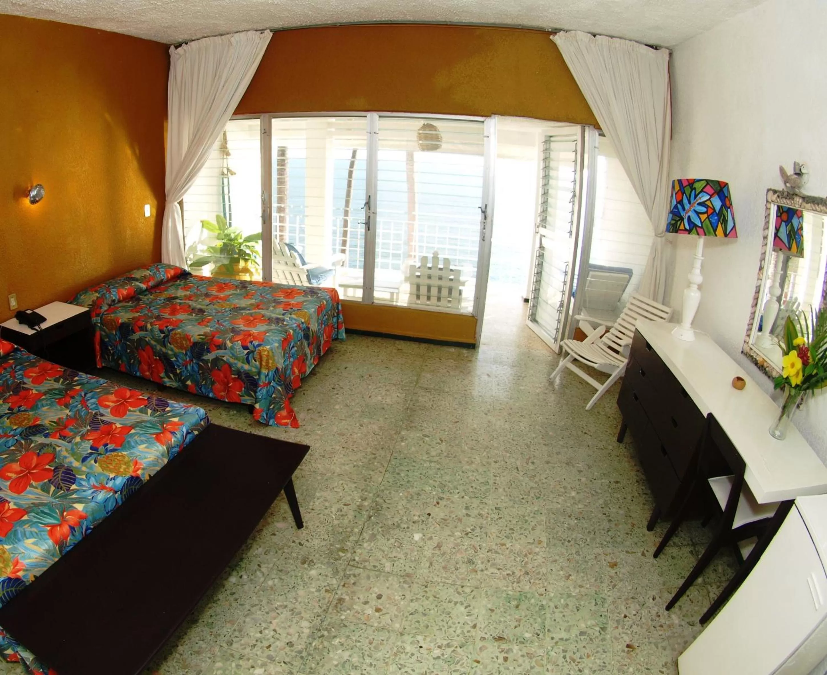 Bed in Hotel Flamingos