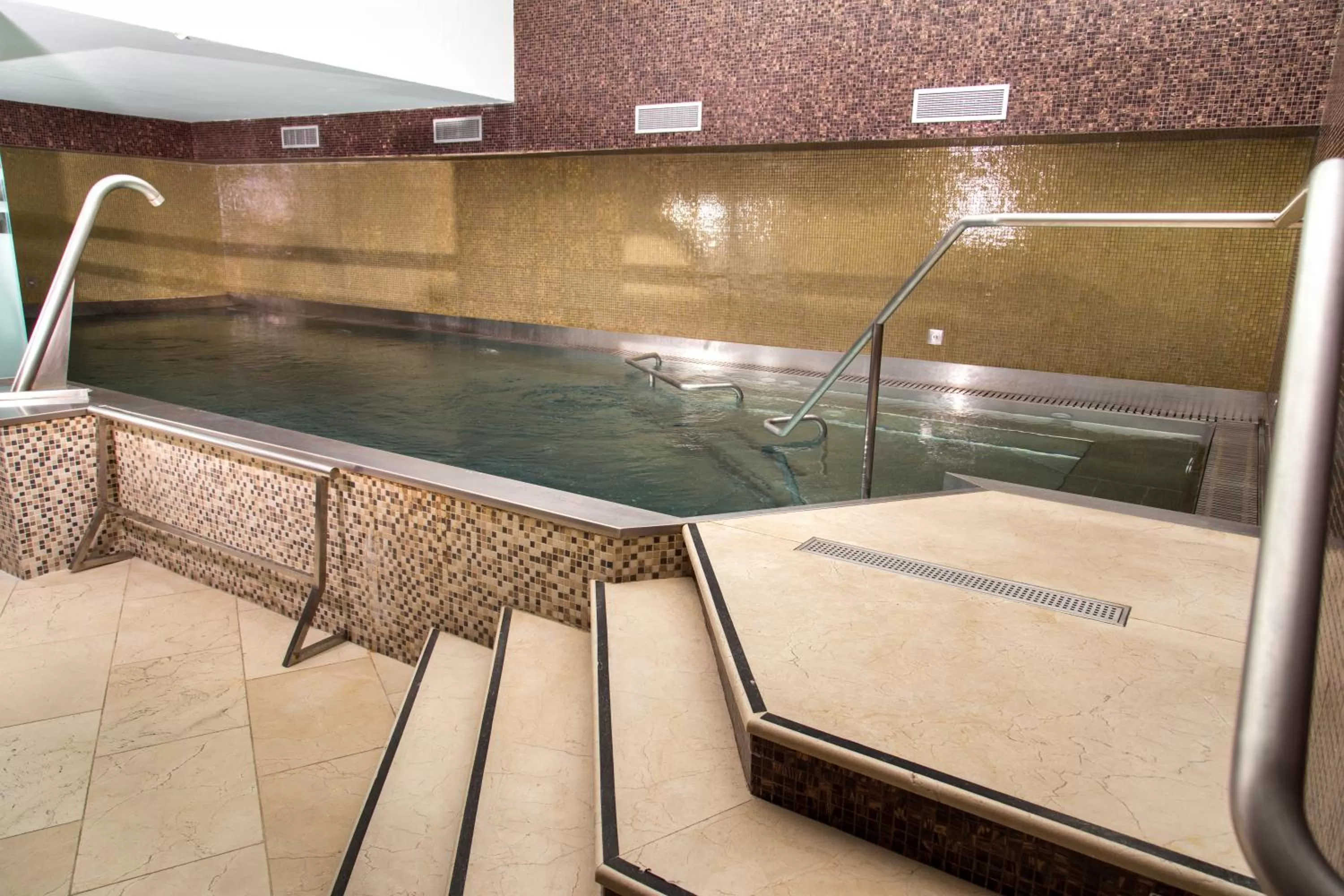 Swimming pool in Melia Barcelona Sarriá