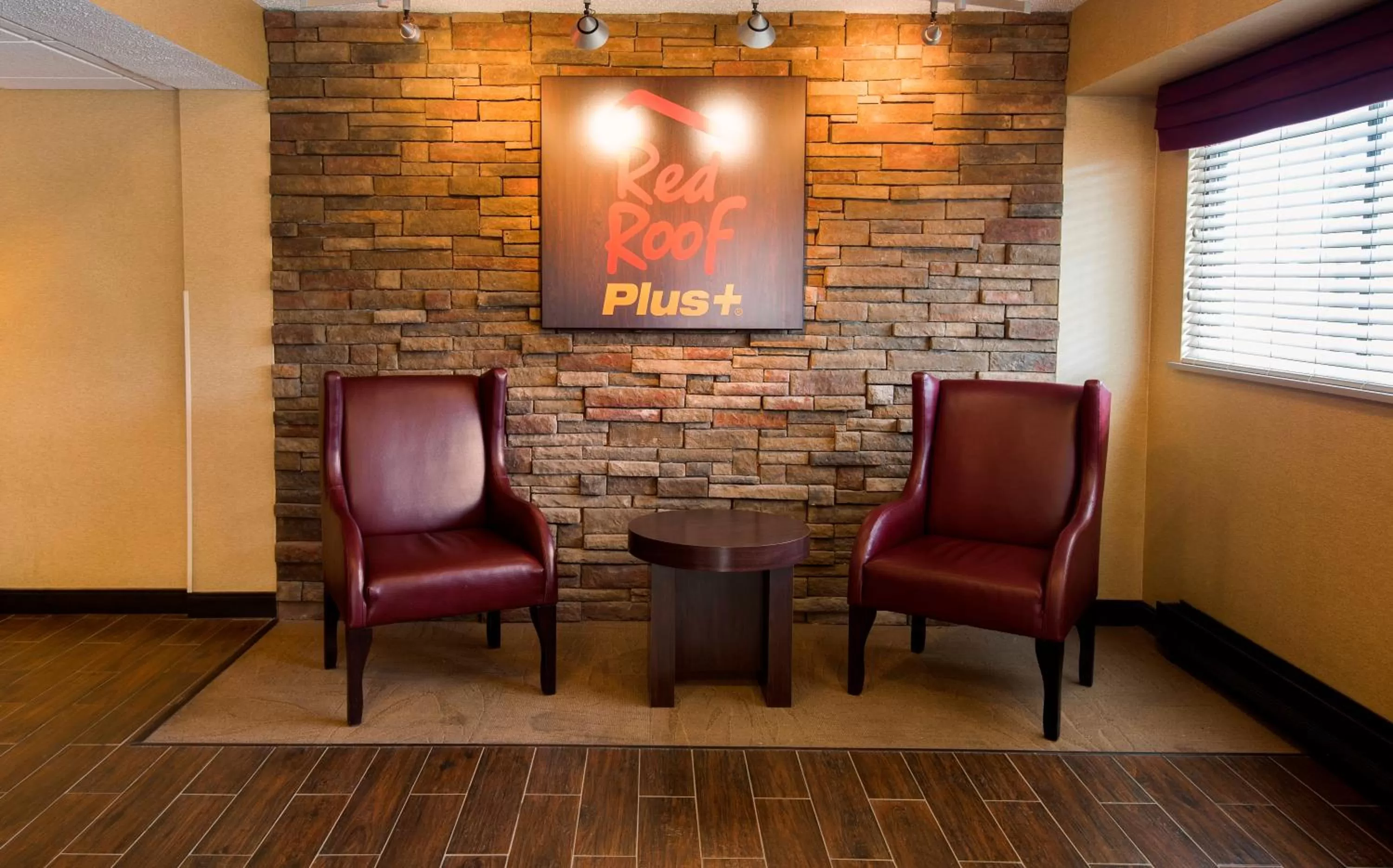 Lobby or reception in Red Roof Inn PLUS+ Chicago - Naperville