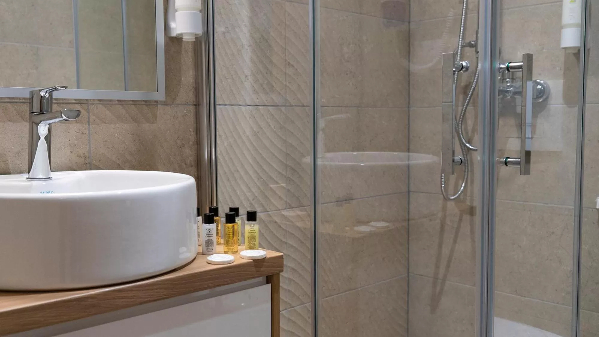 Shower in HA Hotel Mostar