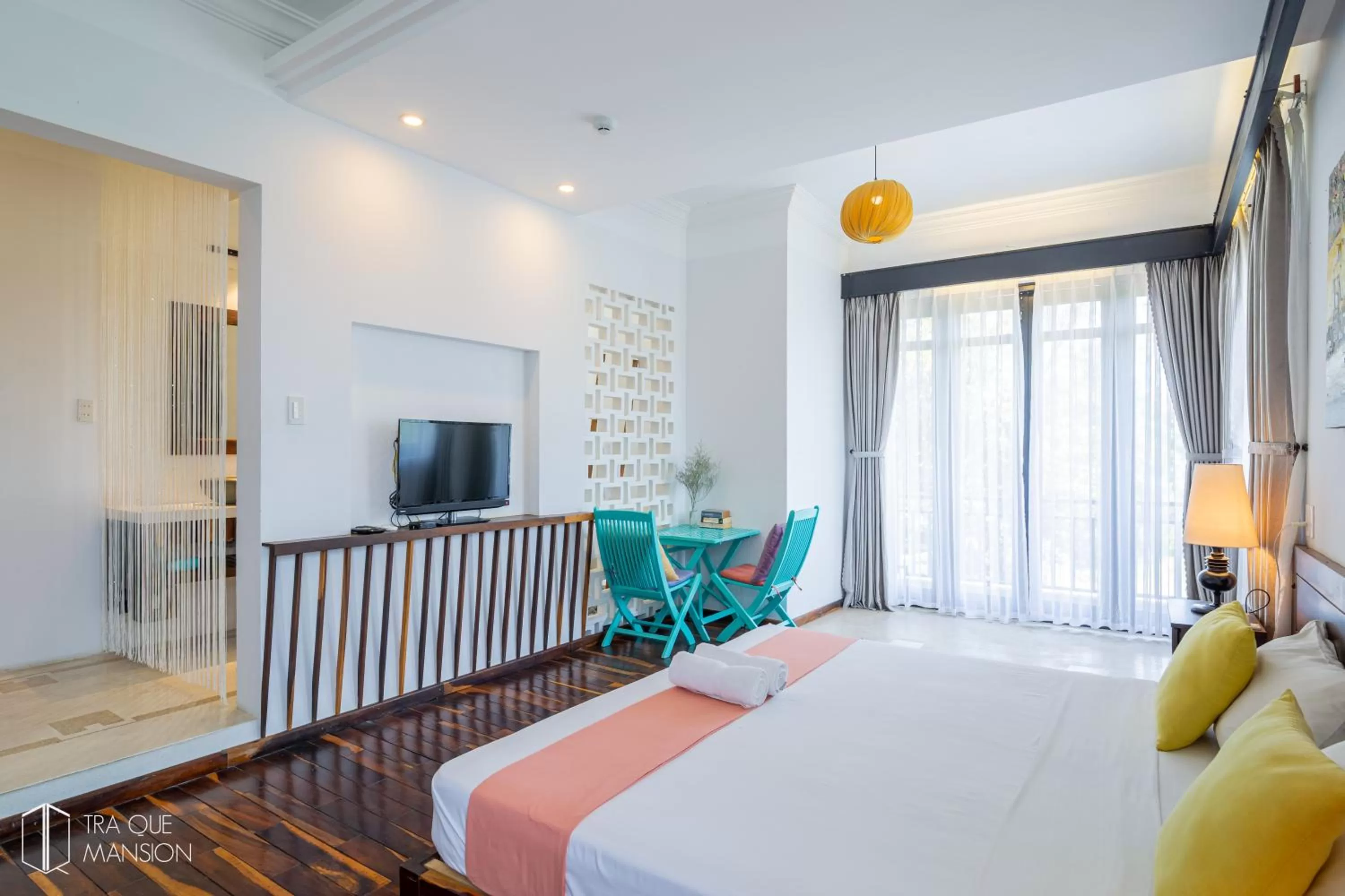 Photo of the whole room in Tra Que Mansion