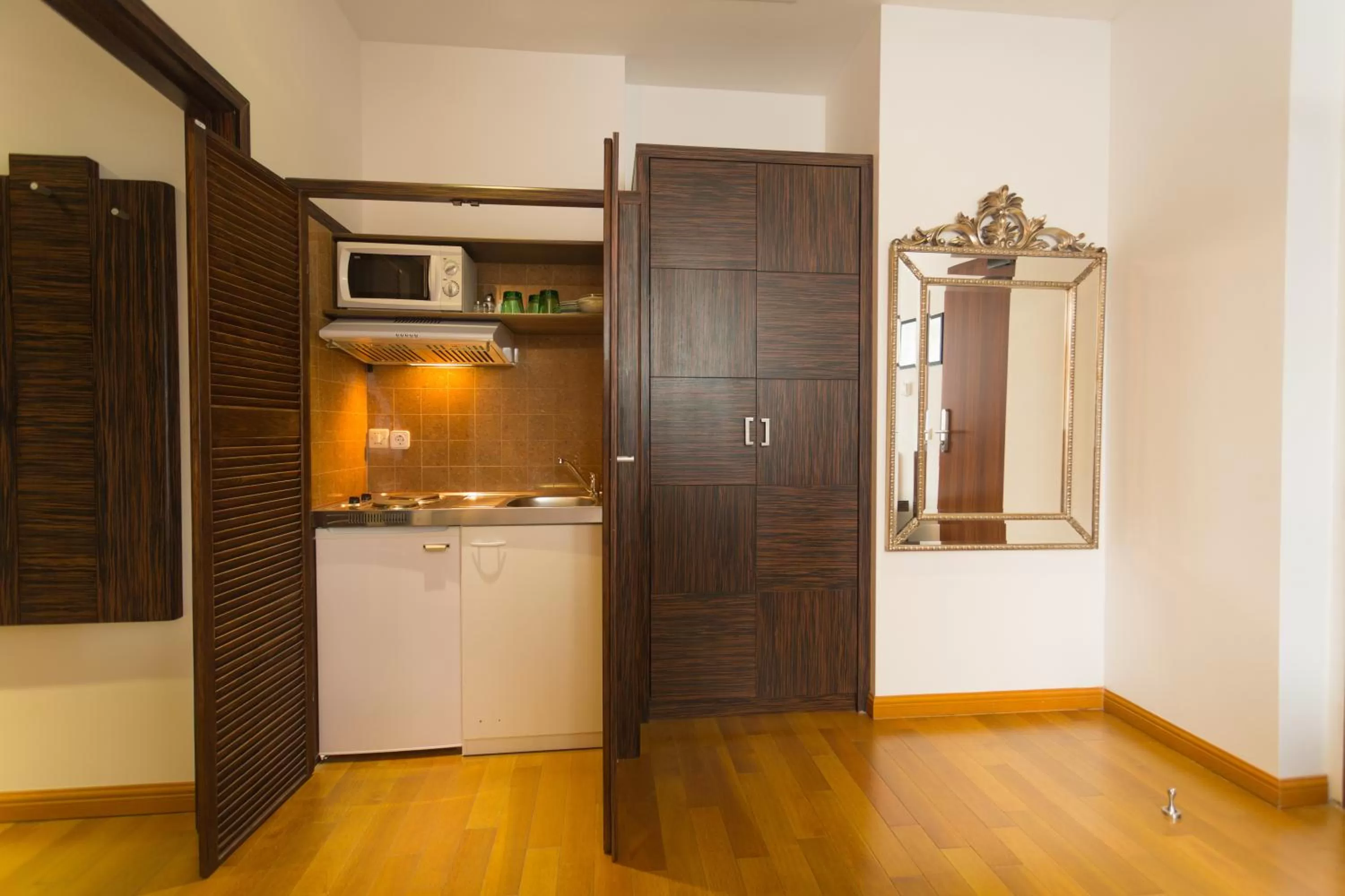 Kitchen or kitchenette in Best Western Plus Hotel Arcadia