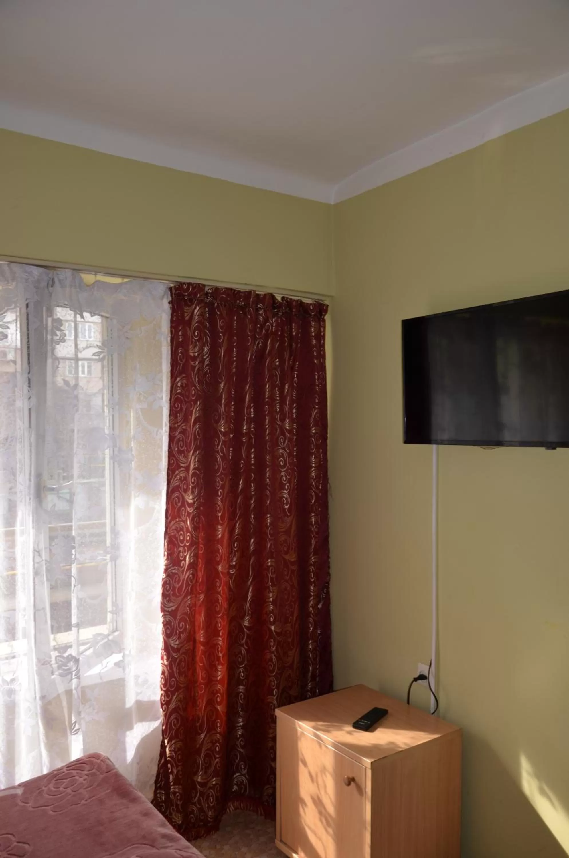 Decorative detail, TV/Entertainment Center in Hotel Kezdesu