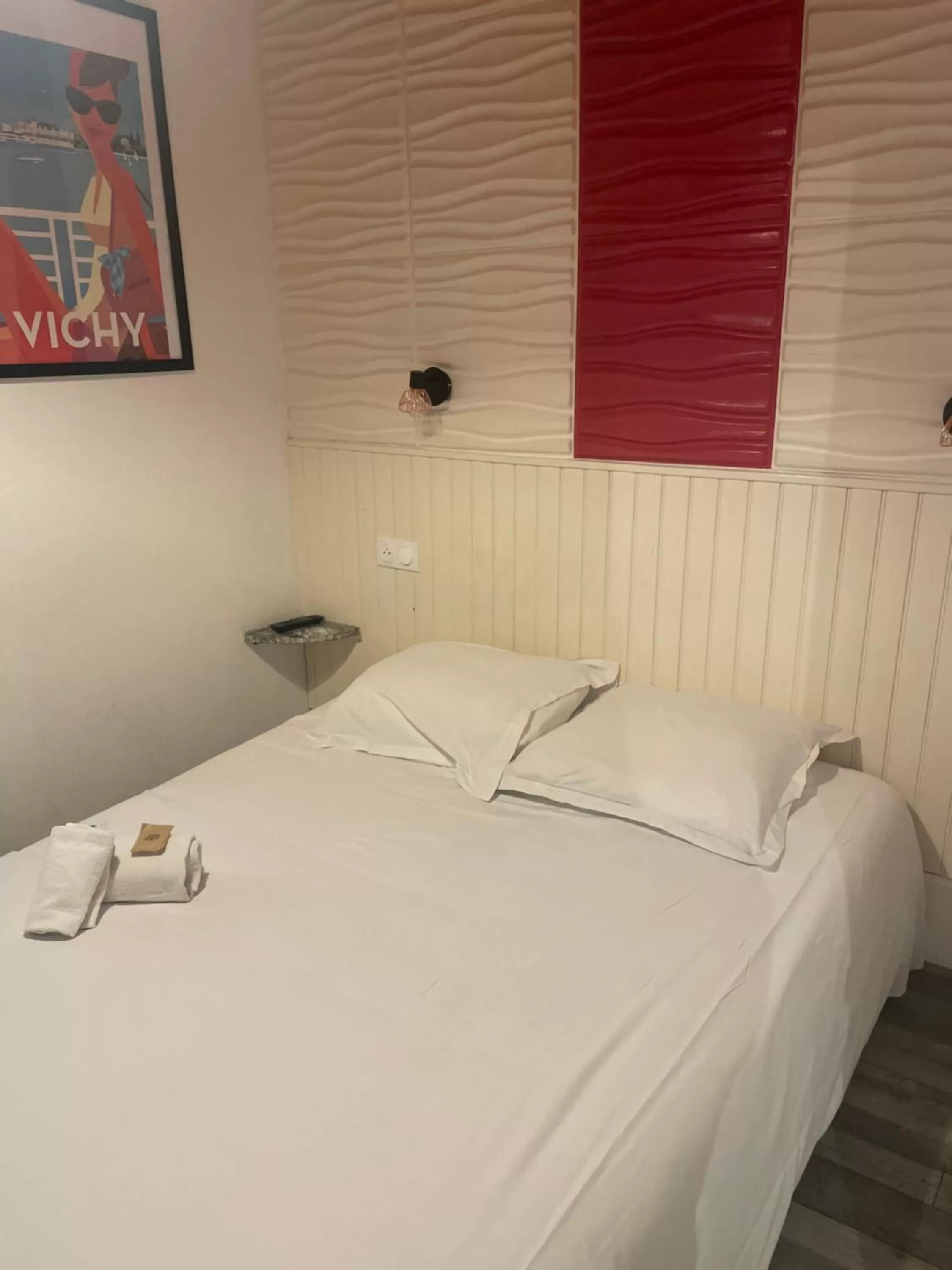 Bedroom, Bed in Hôtel & Restaurant Le Patio VICHY