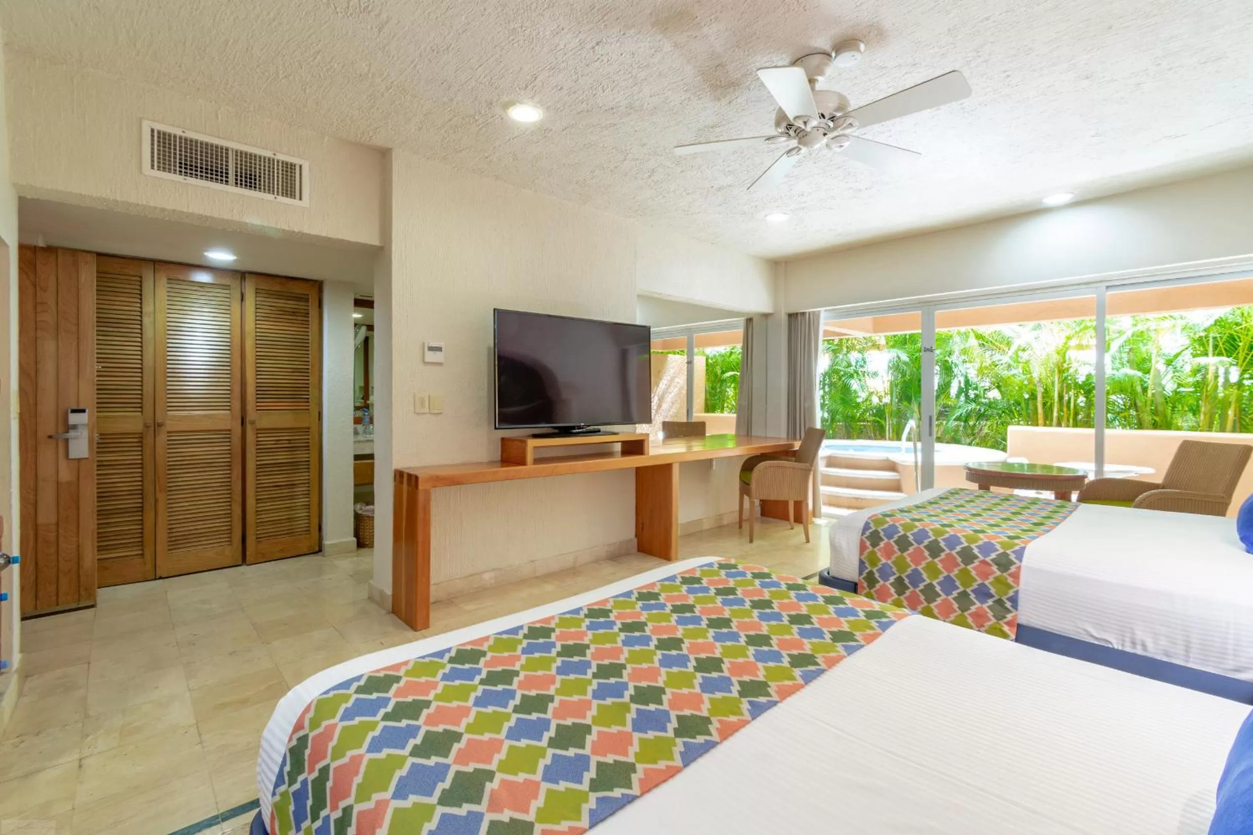 Photo of the whole room, Bed in Puerto Aventuras Hotel & Beach Club